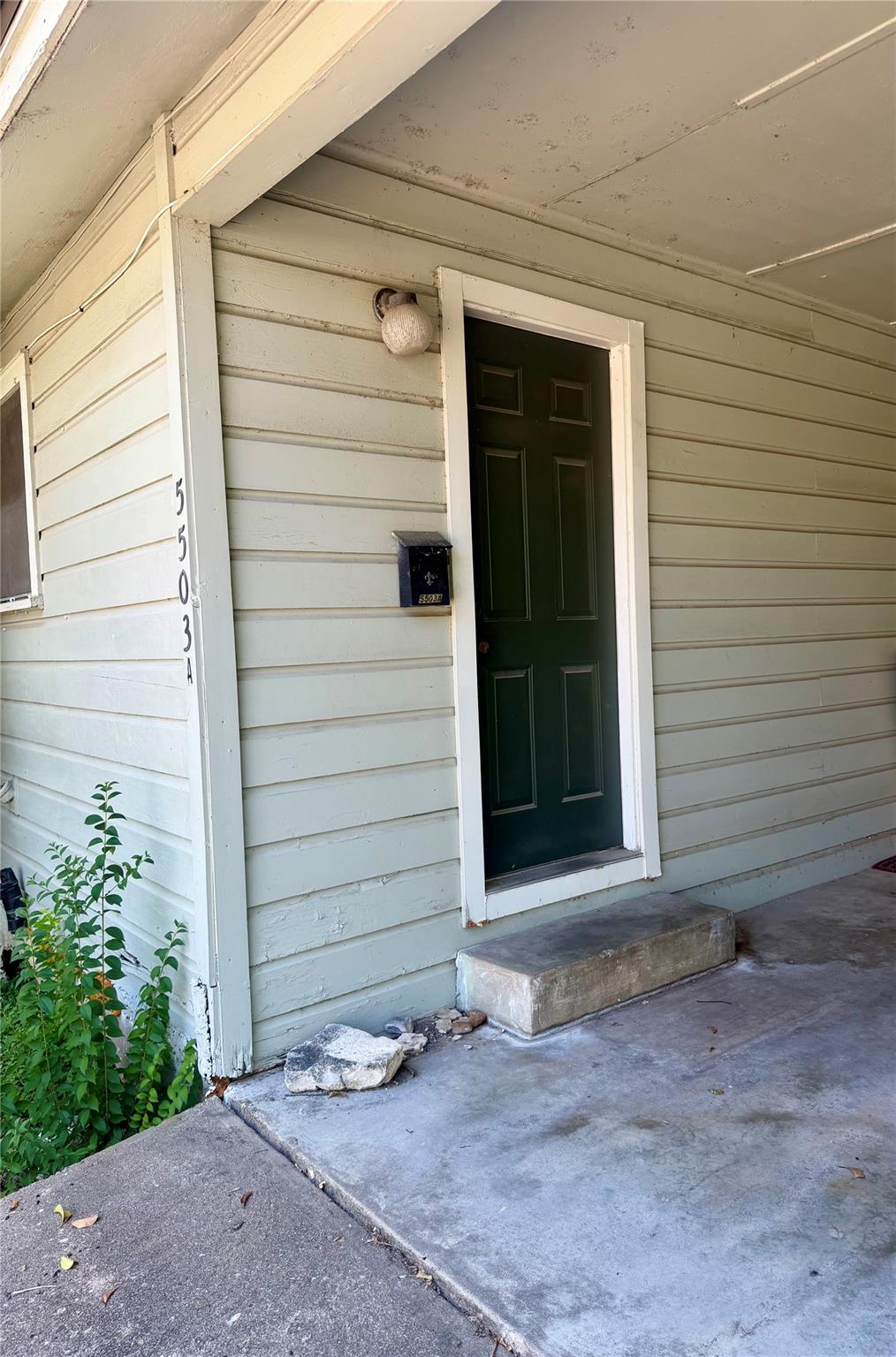 5503 Joe Sayers Ave #a Property Photo 4