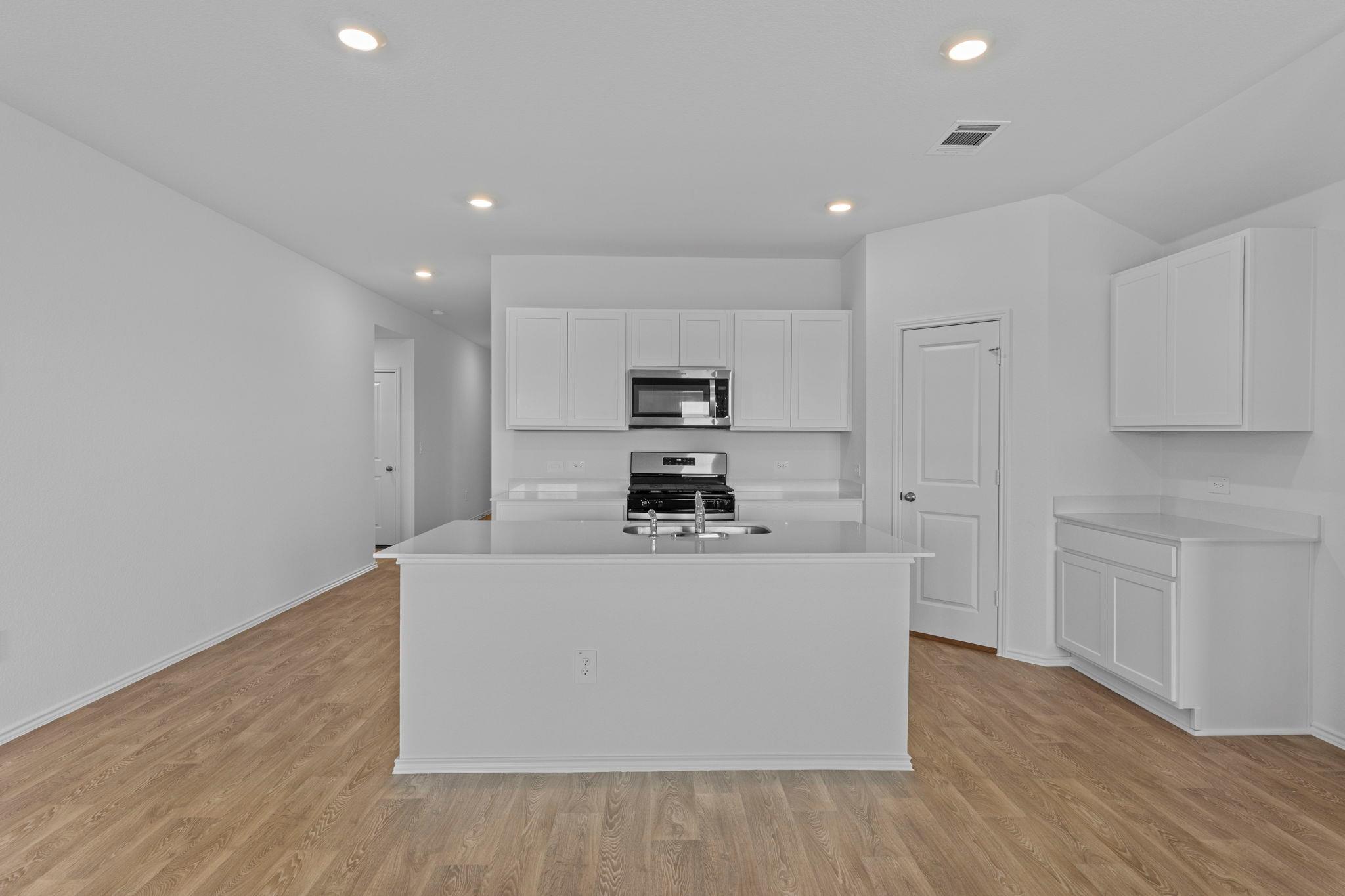 12208 Silverton Tree Bnd Property Photo 15