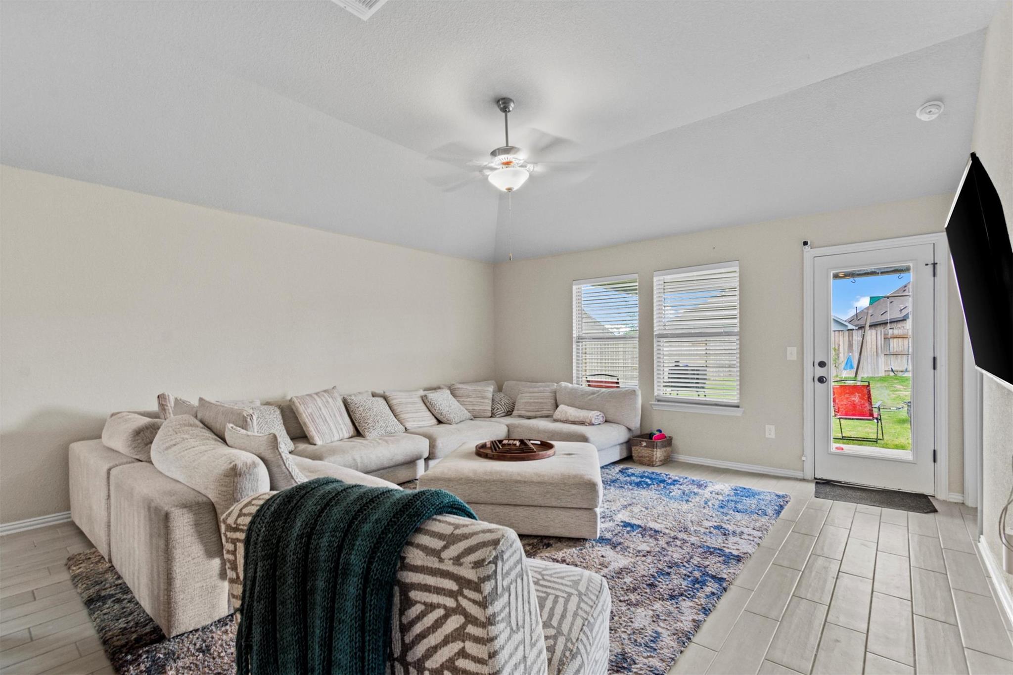 128 Smokebush Trl Property Photo 14