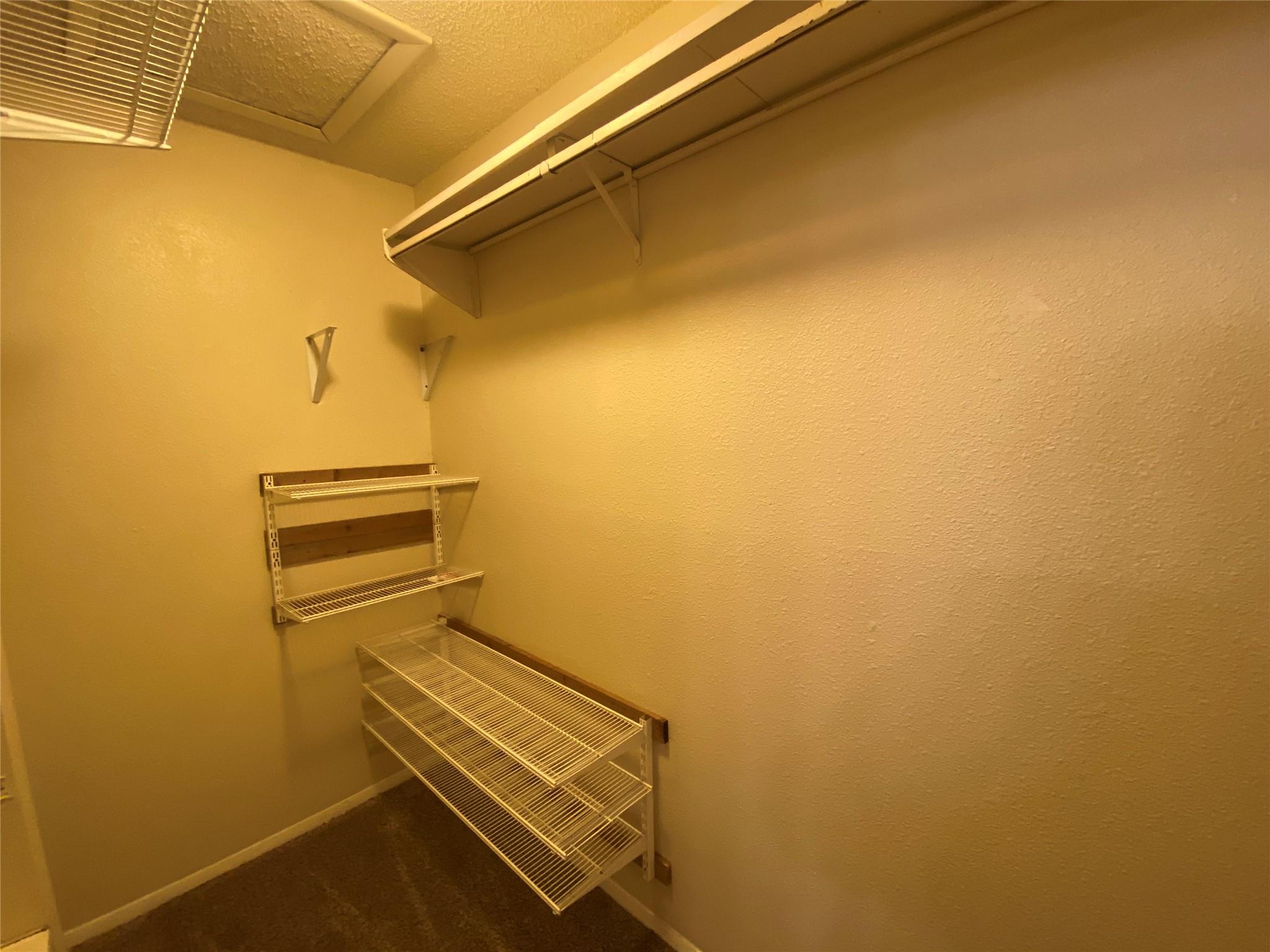 12223 Tyson Cv #b Property Photo 12