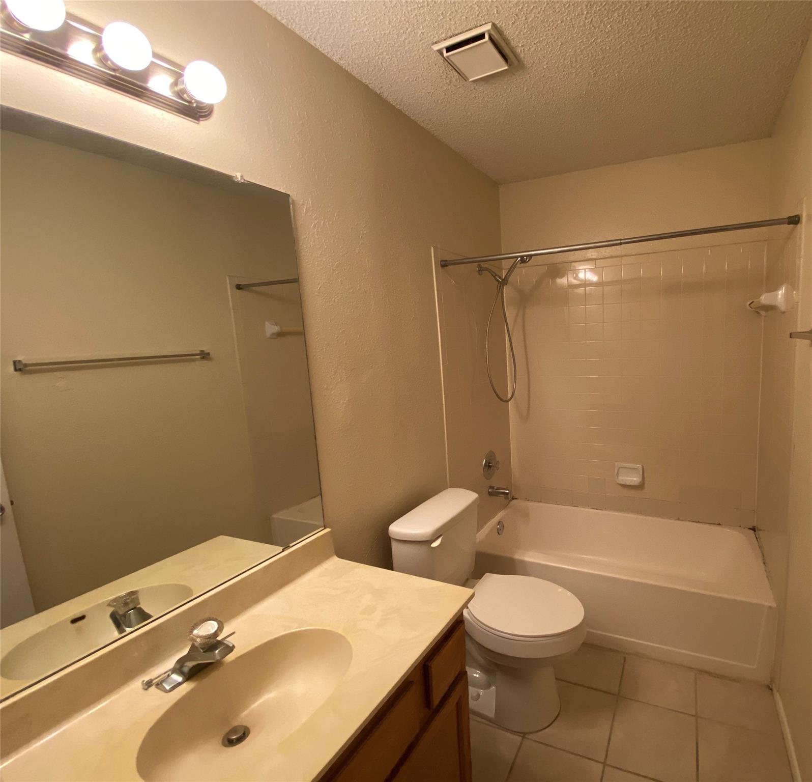 12223 Tyson Cv #b Property Photo 14