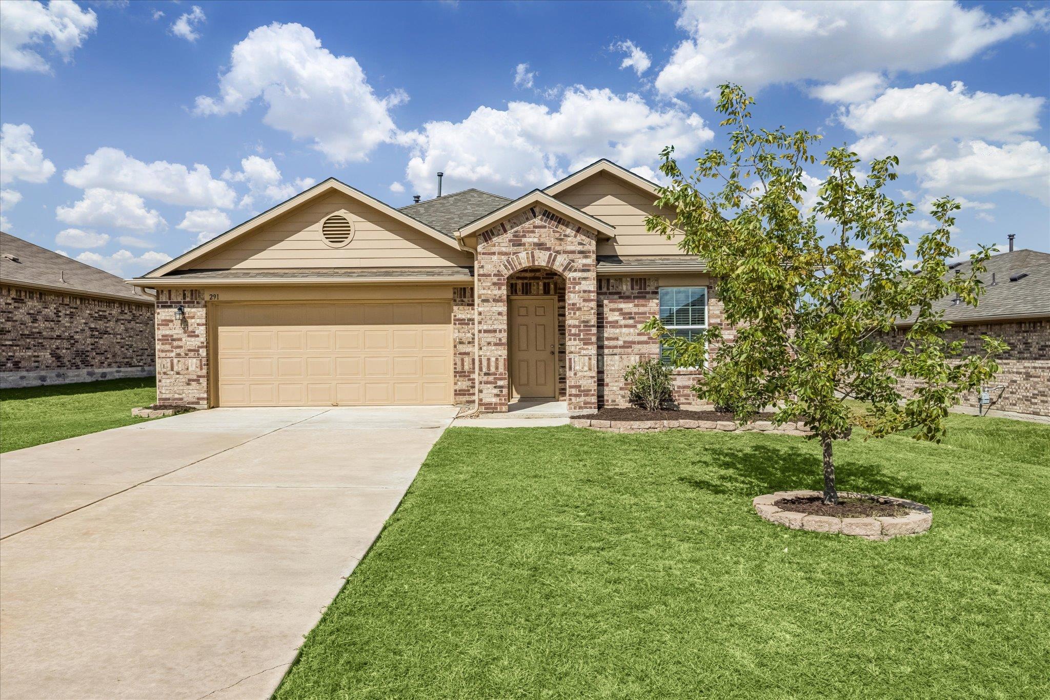 291 Dusky Thrush Dr Property Photo 1