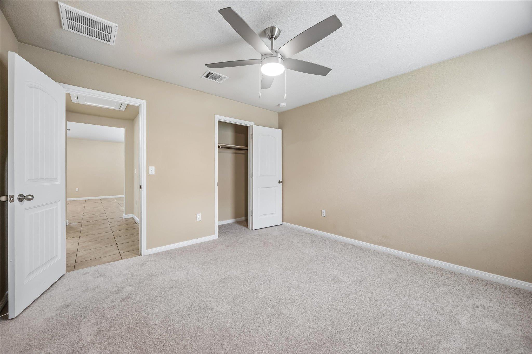291 Dusky Thrush Dr Property Photo 13