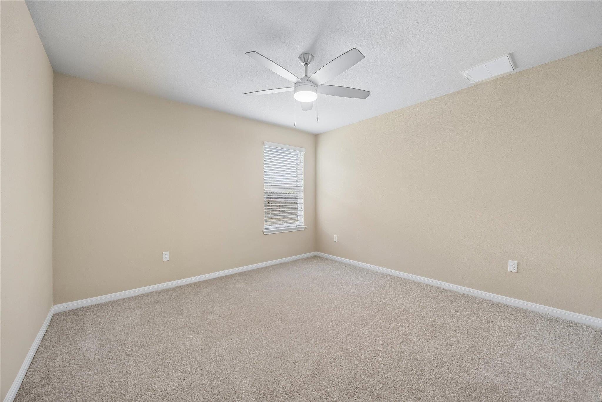 291 Dusky Thrush Dr Property Photo 14