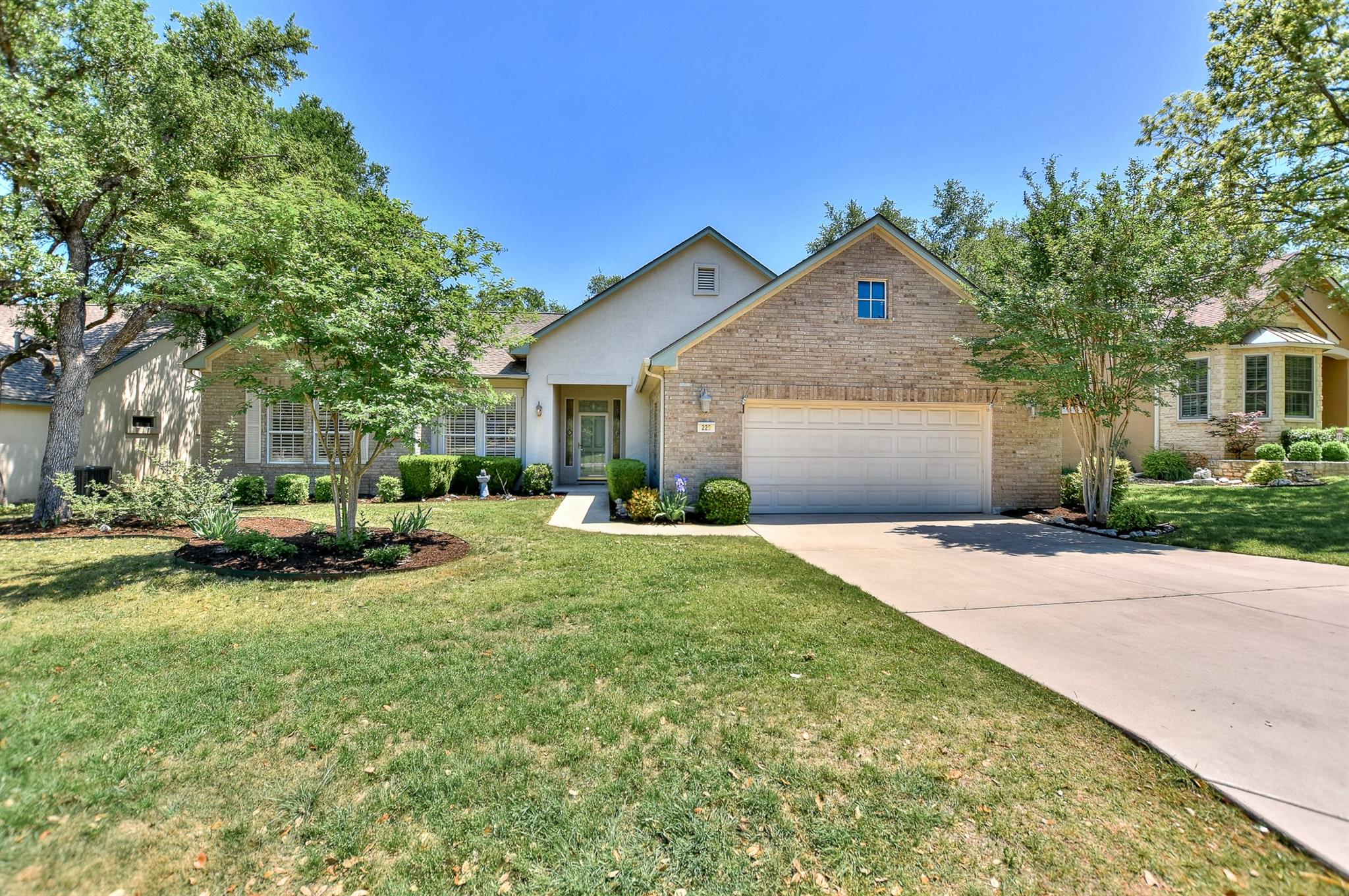 229 Whispering Wind Dr Property Photo