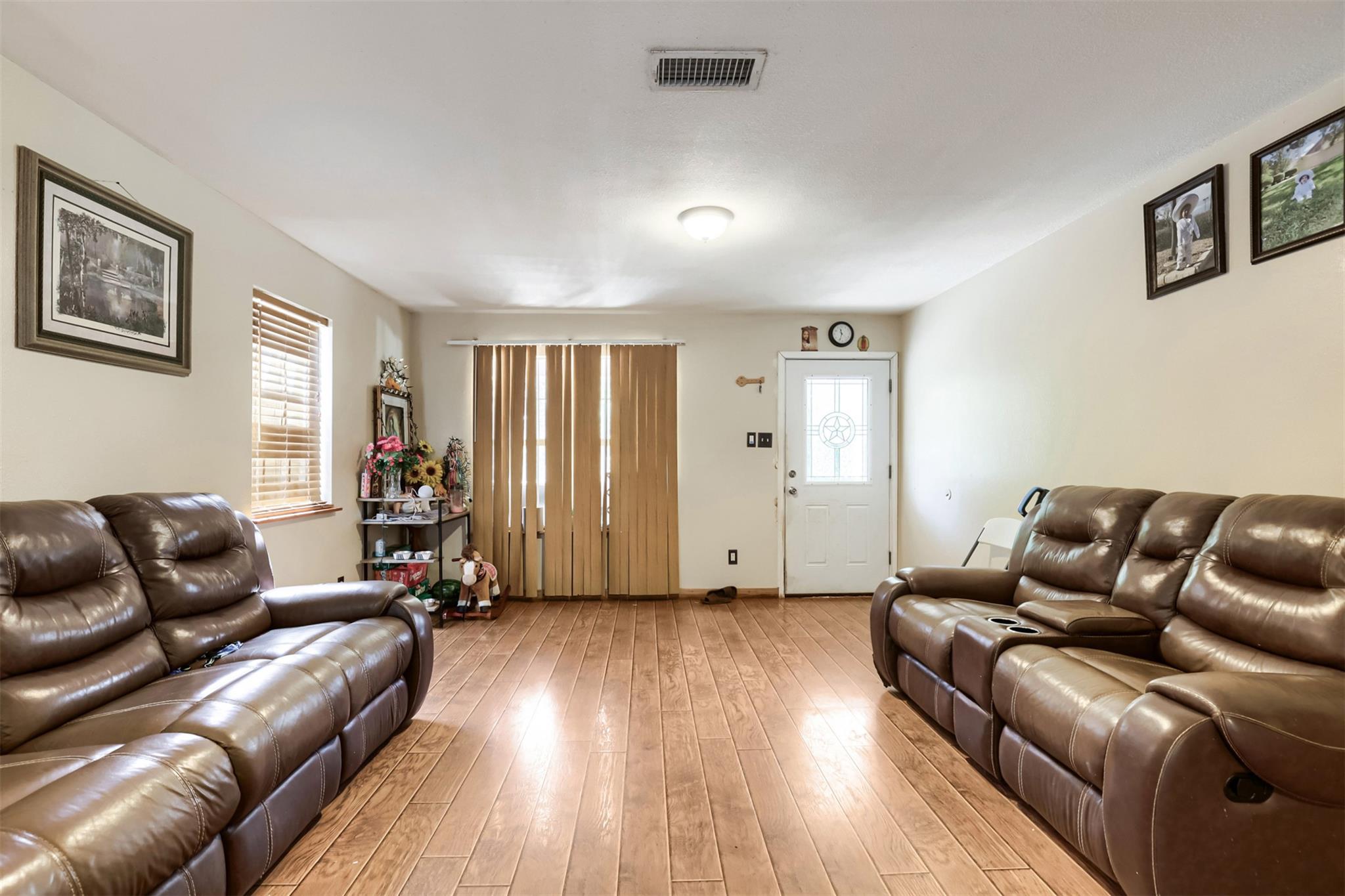 5401 County Road 200 None Property Photo 7