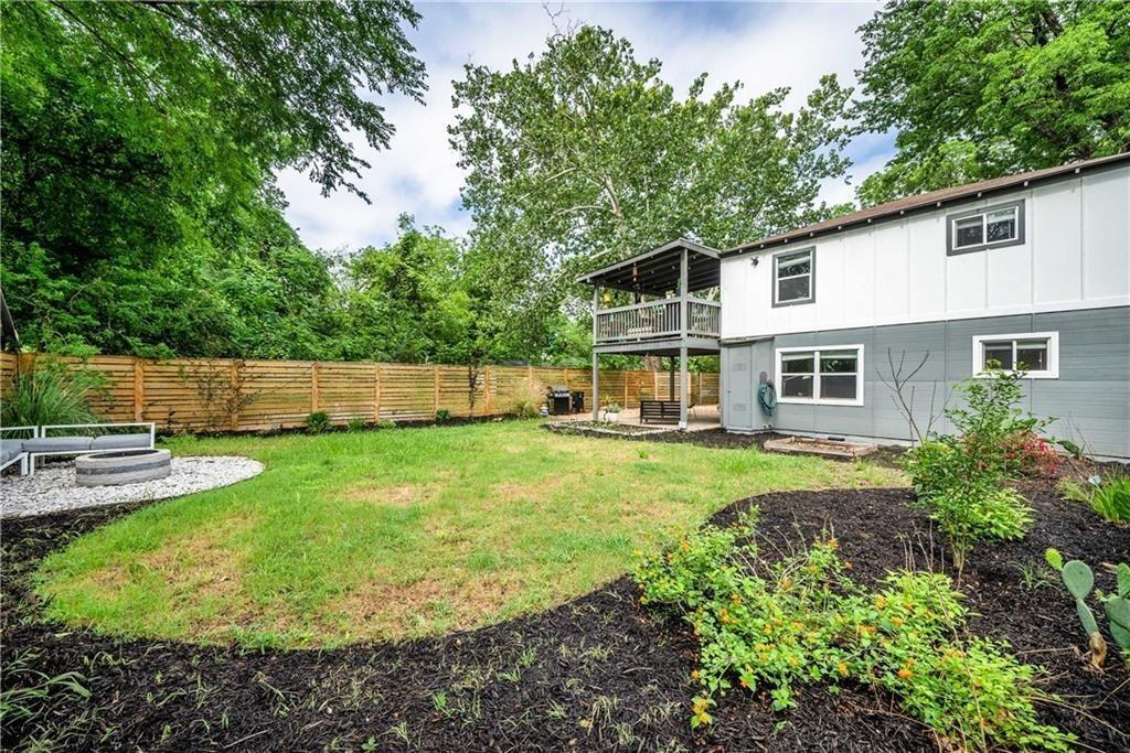 1119 Gunter St #b Property Photo 8