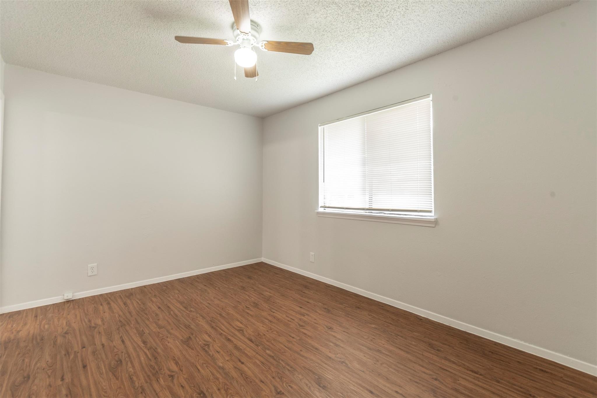 2300 Misty Morning Way #b Property Photo 12