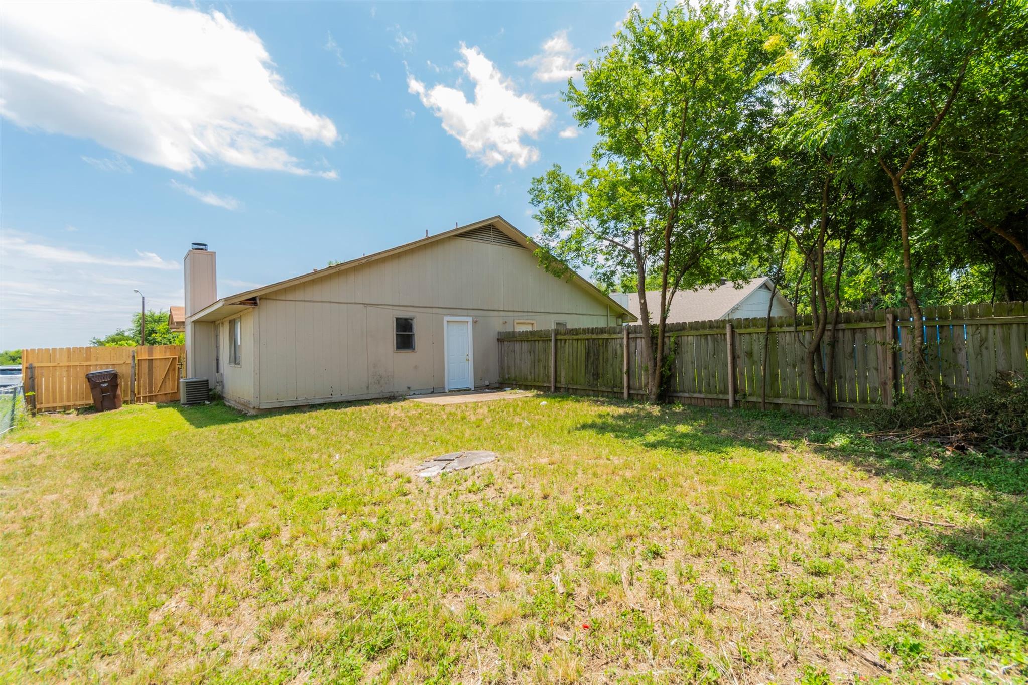 2300 Misty Morning Way #b Property Photo 15