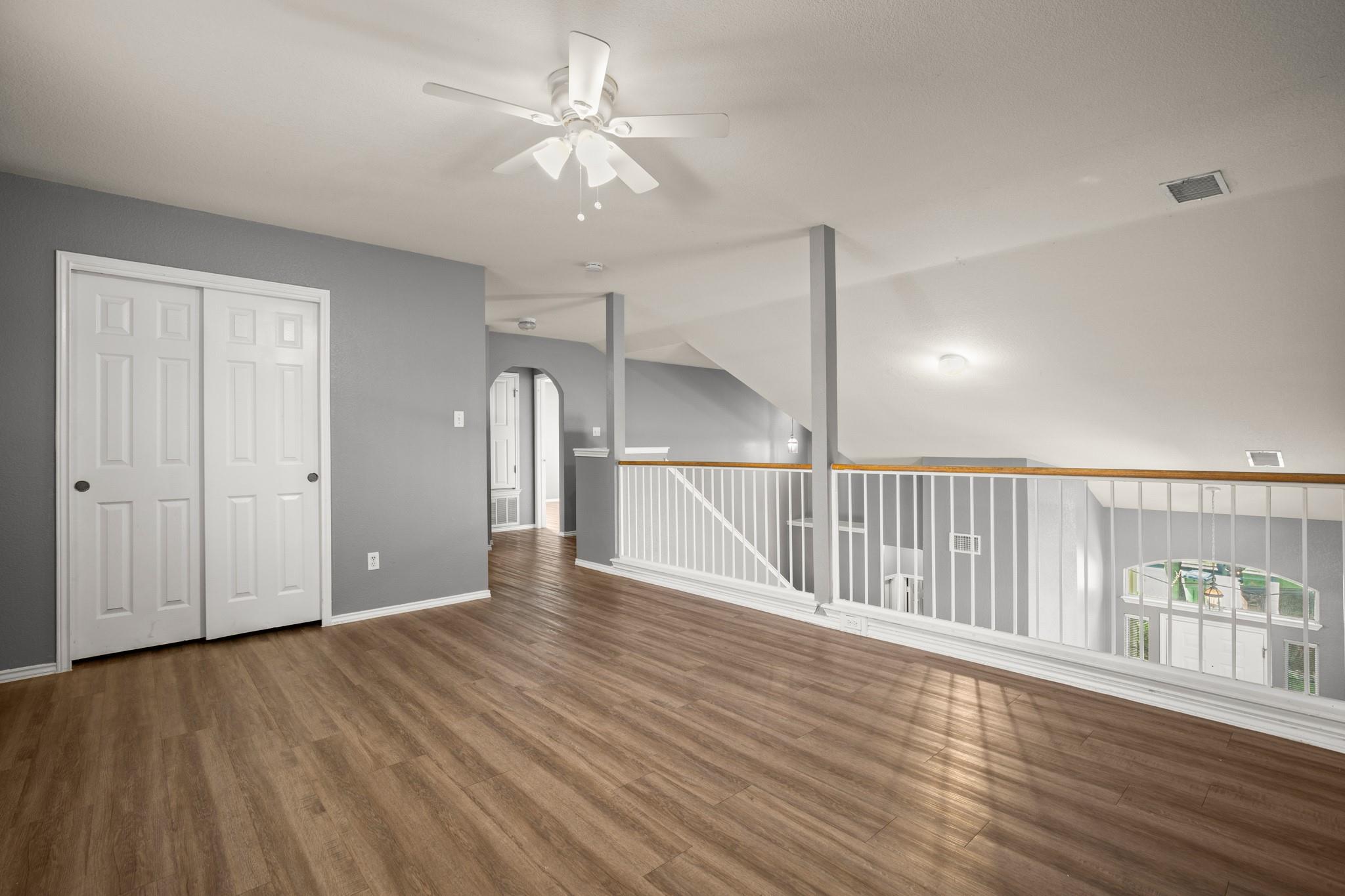 706 Johnny Bench Ct Property Photo 18