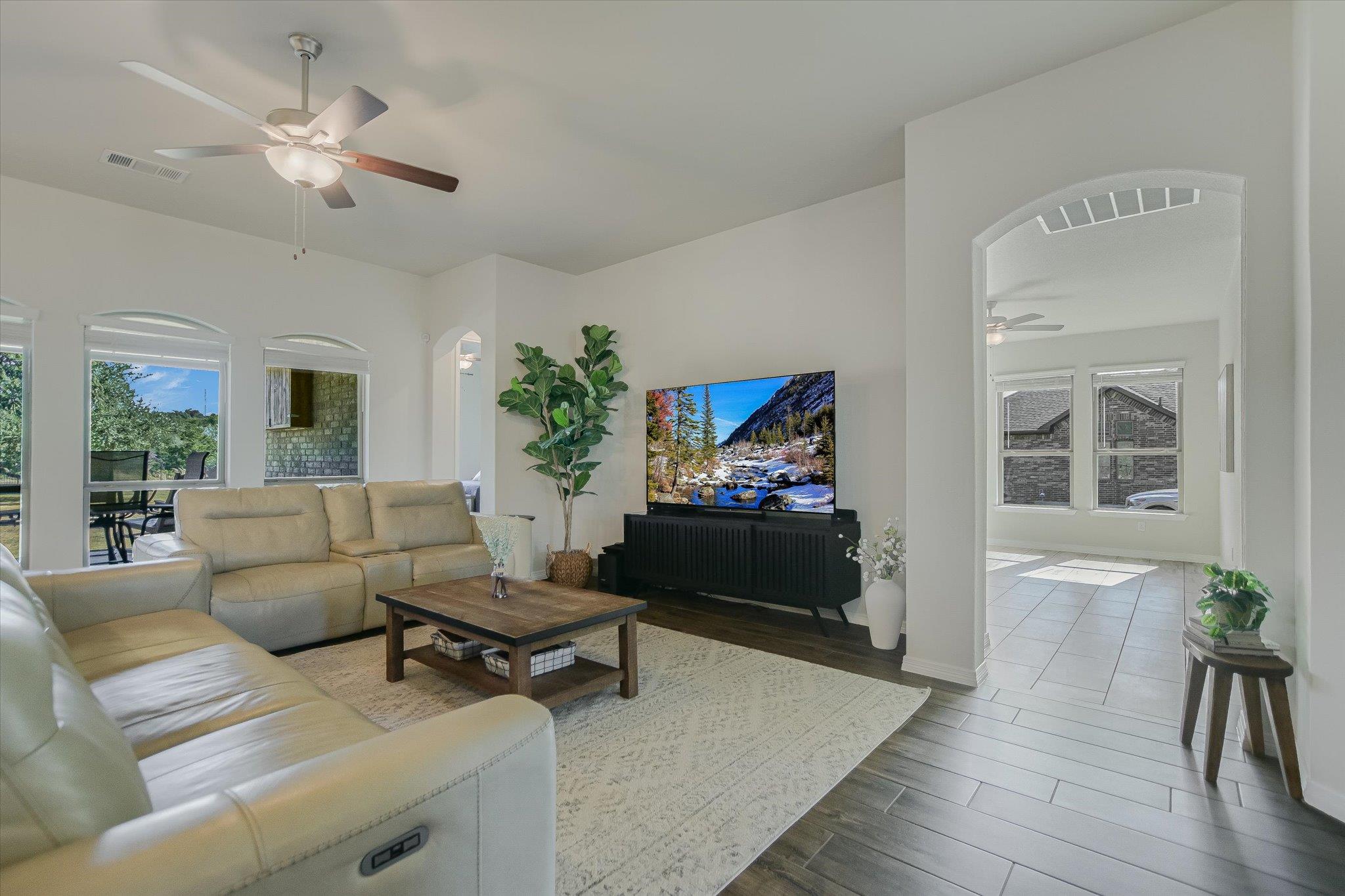 1861 Nature View Loop Property Photo 12