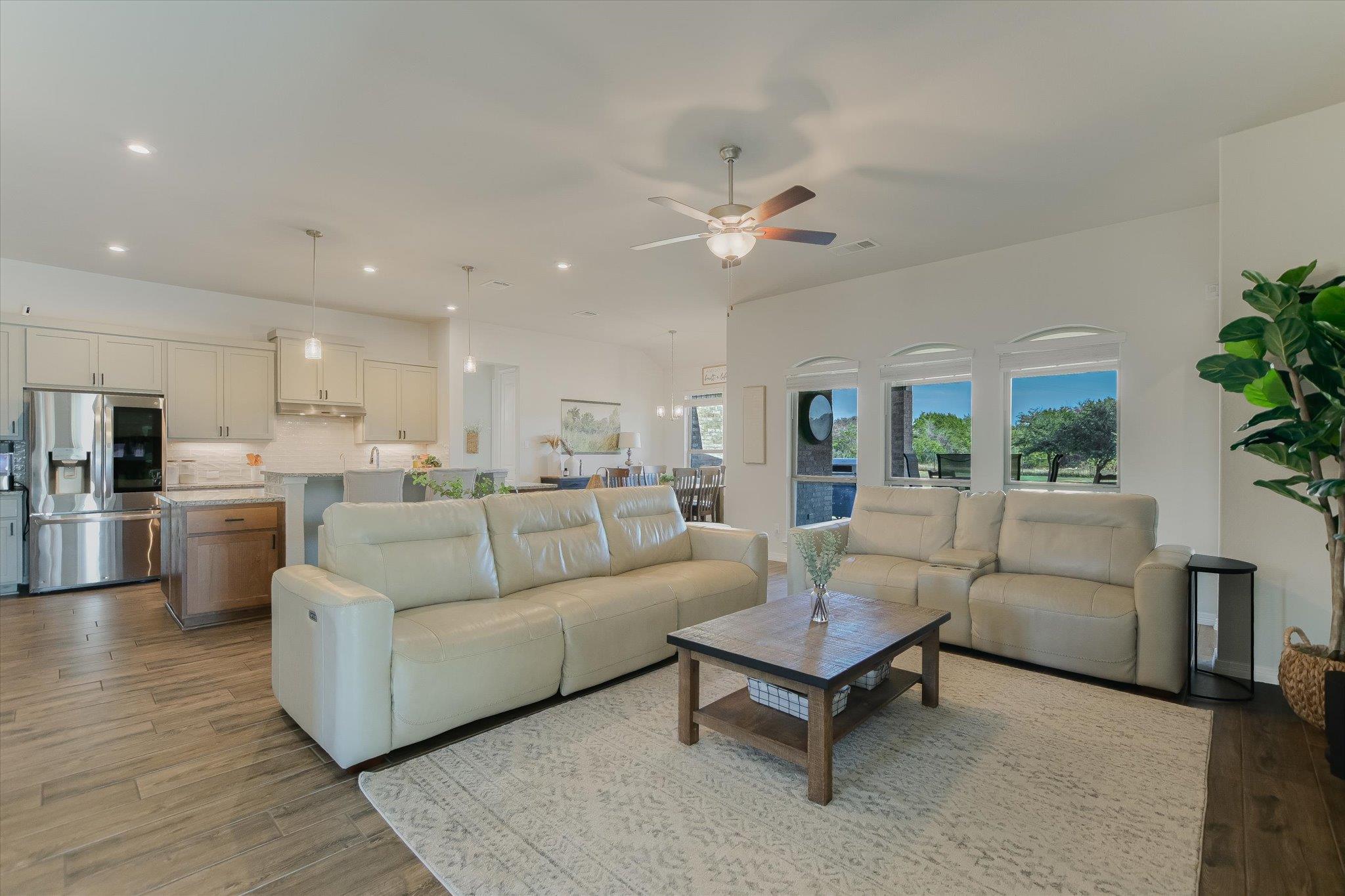 1861 Nature View Loop Property Photo 14