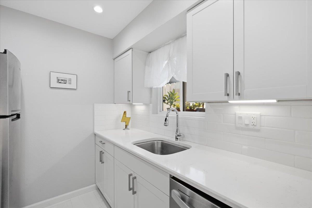7406 Shadow Hill Dr #104 Property Photo 12