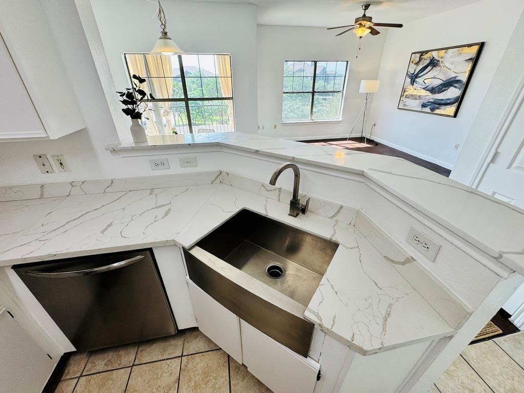 2320 Gracy Farms Ln #1432 Property Photo 7