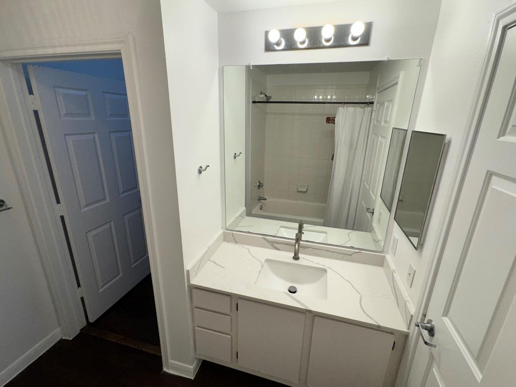 2320 Gracy Farms Ln #1432 Property Photo 12