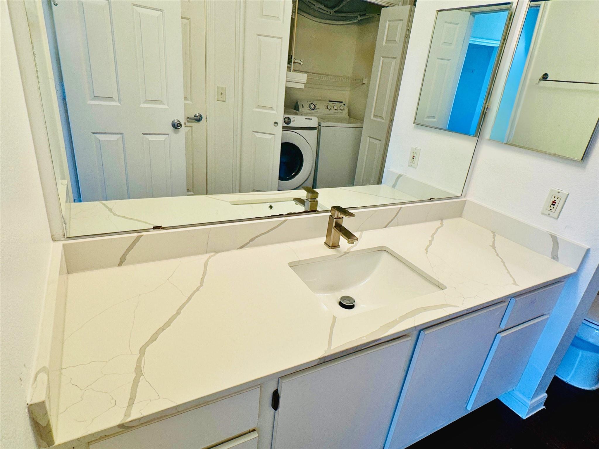 2320 Gracy Farms Ln #1432 Property Photo 17