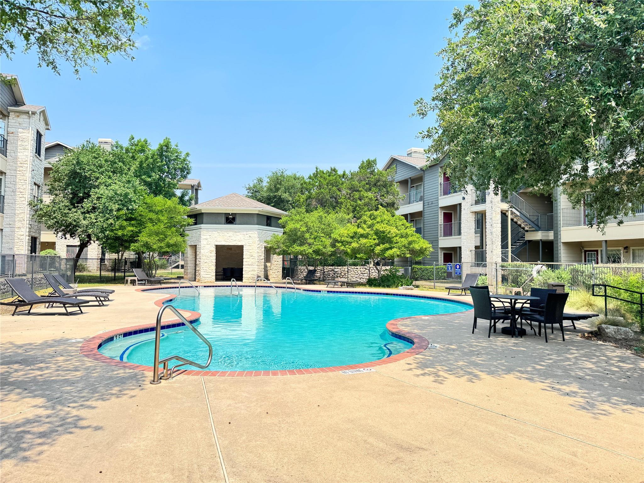 2320 Gracy Farms Ln #1432 Property Photo 31