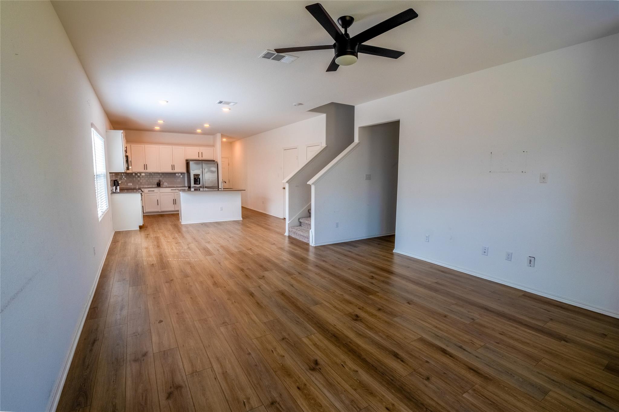 112 Perfect World Loop Property Photo 19