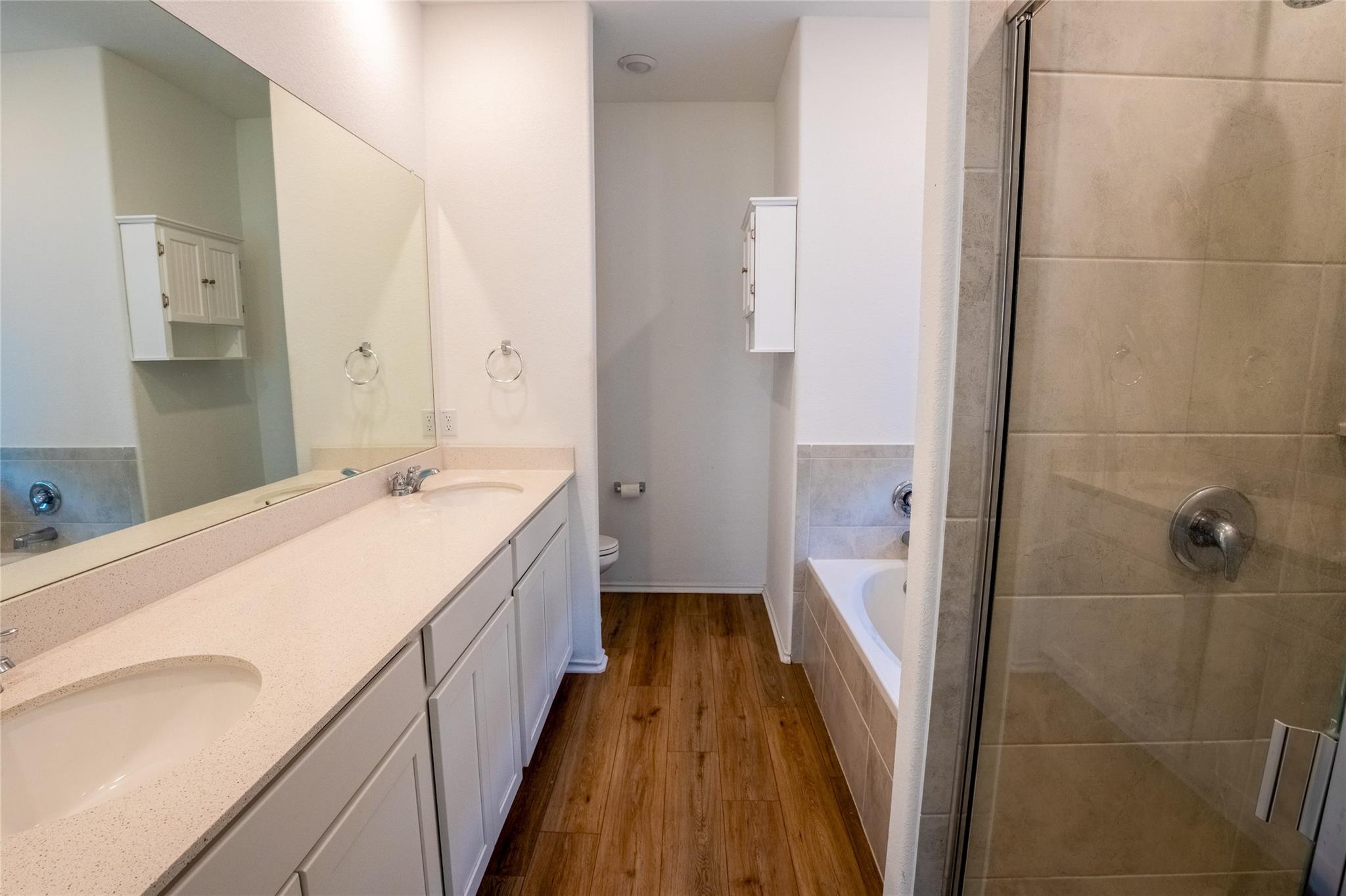 112 Perfect World Loop Property Photo 23