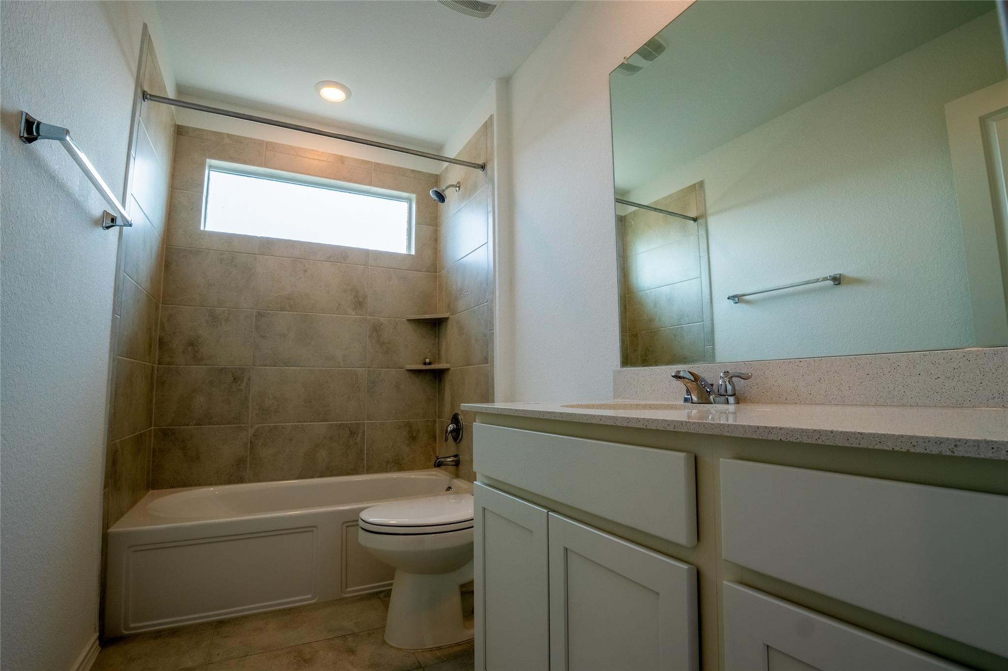 112 Perfect World Loop Property Photo 30