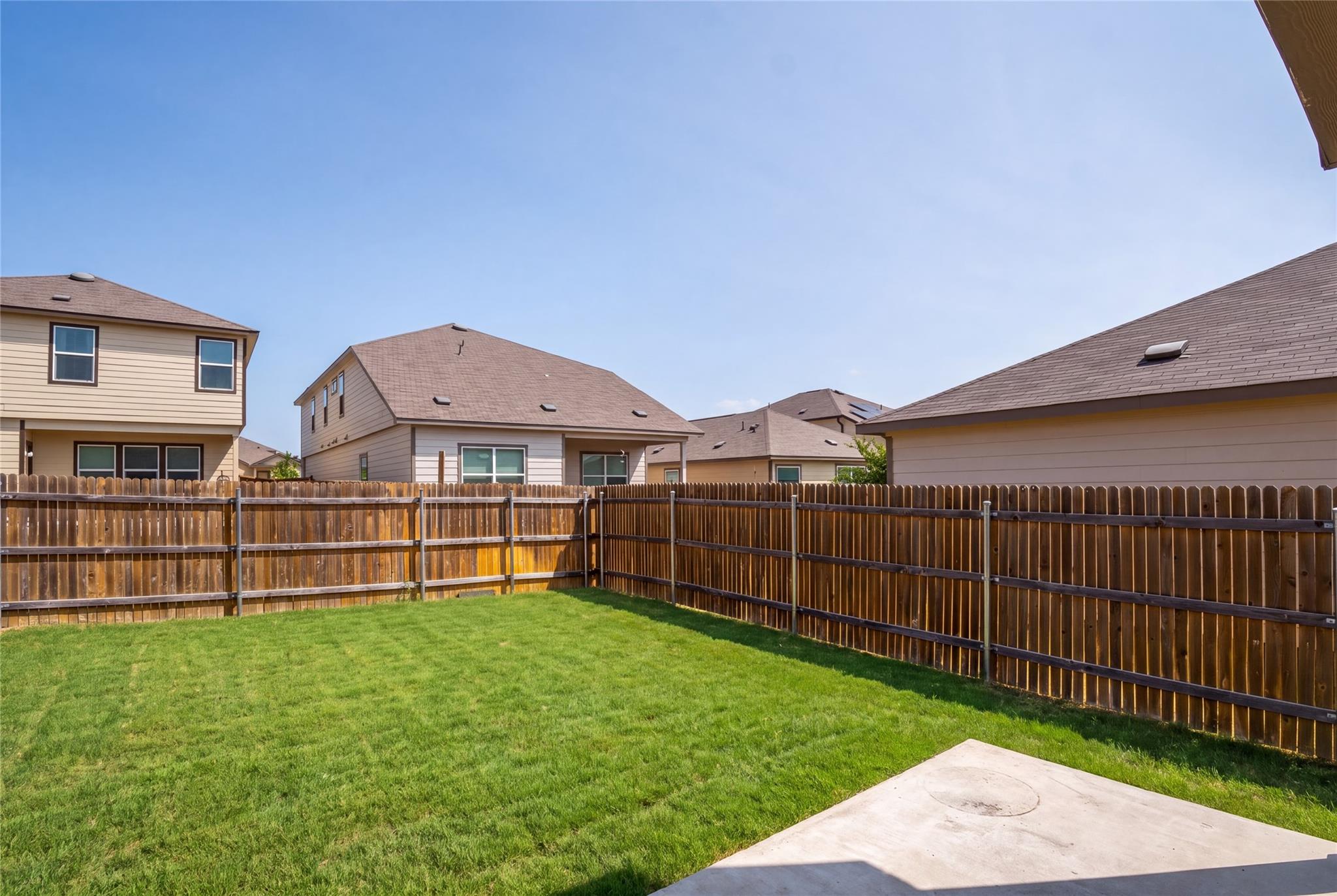 112 Perfect World Loop Property Photo 36