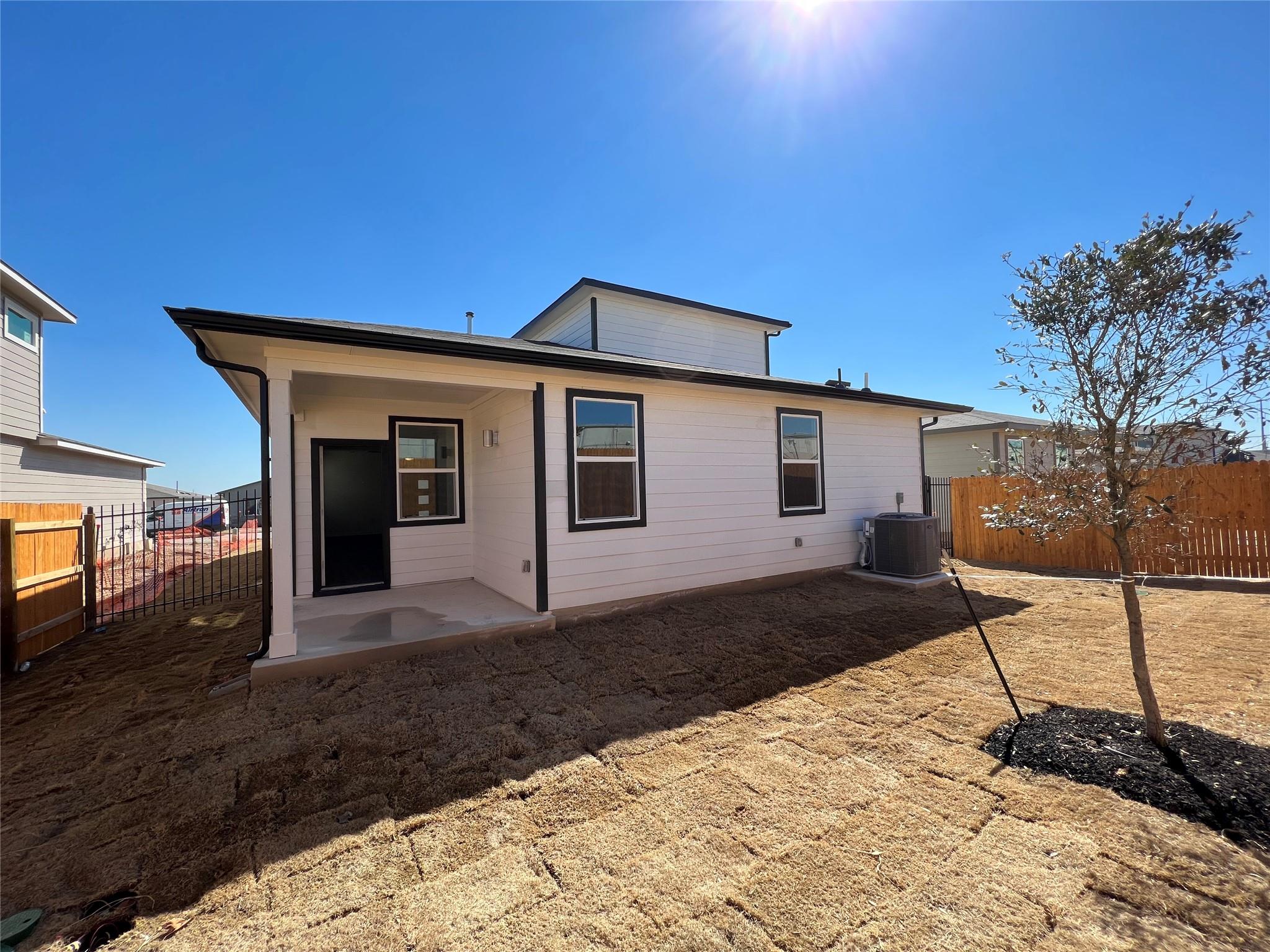 13820 Lubeck Dr Property Photo 26
