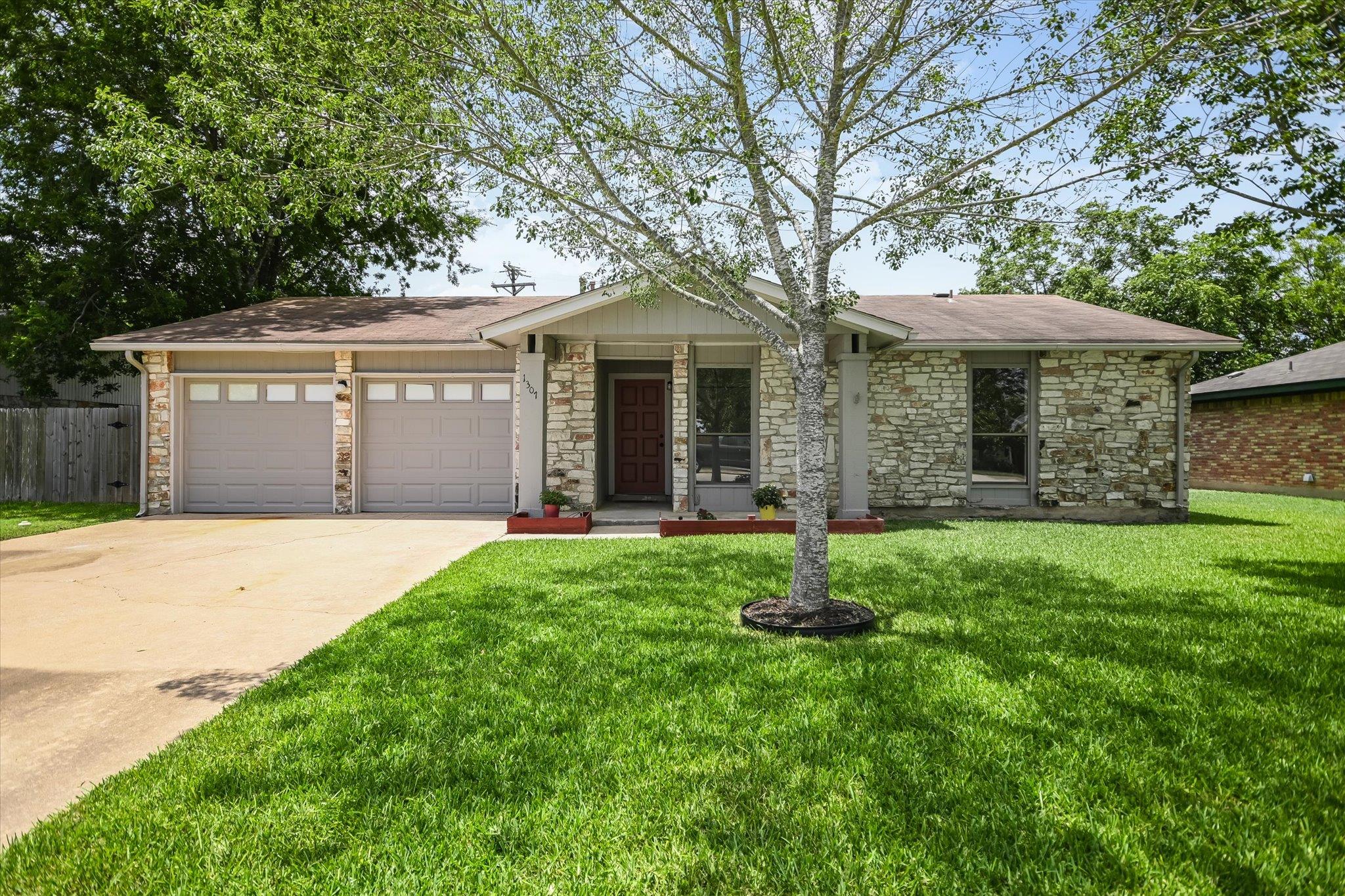 1307 Dove Haven Dr Property Photo 1