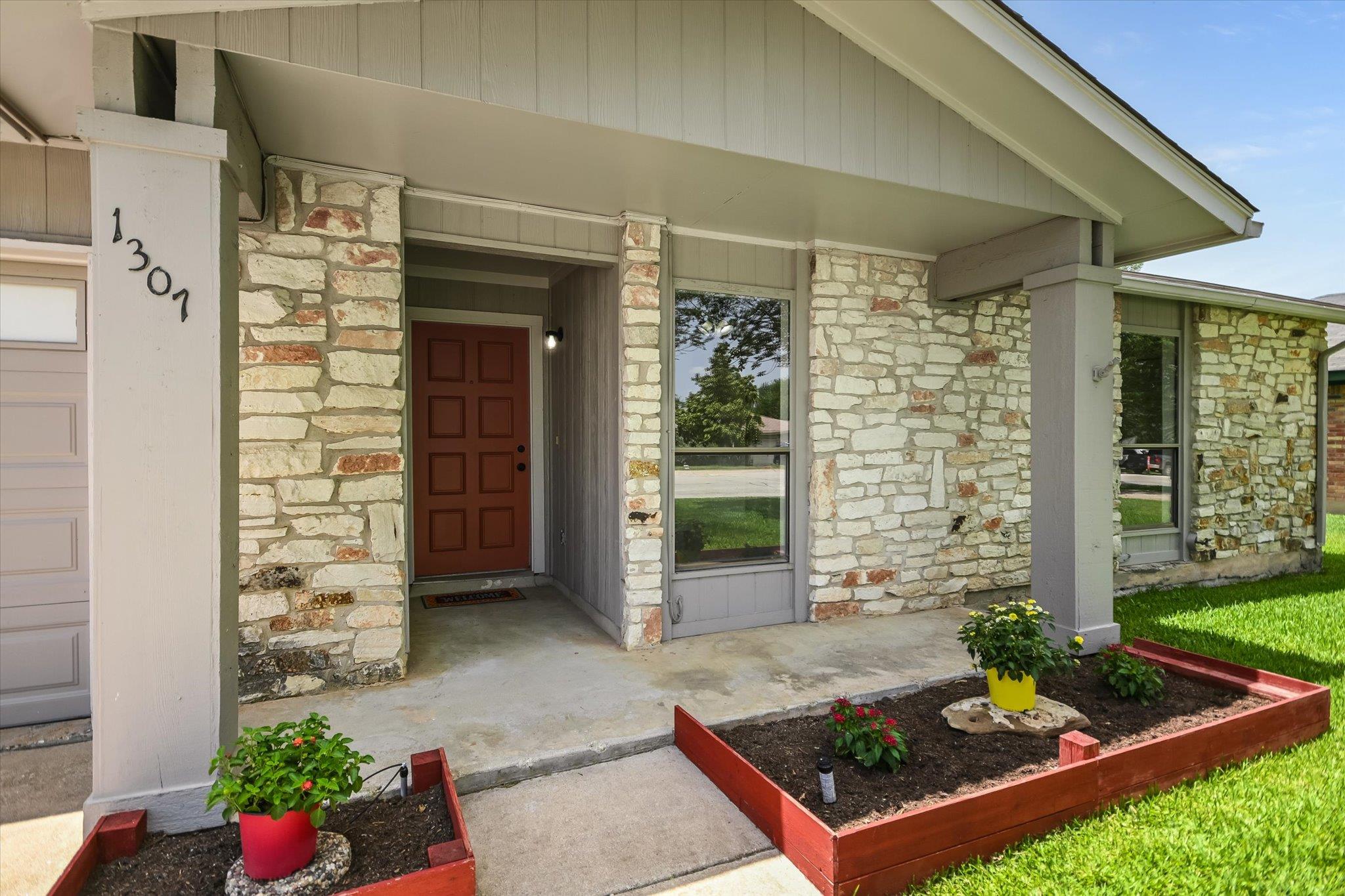 1307 Dove Haven Dr Property Photo 2
