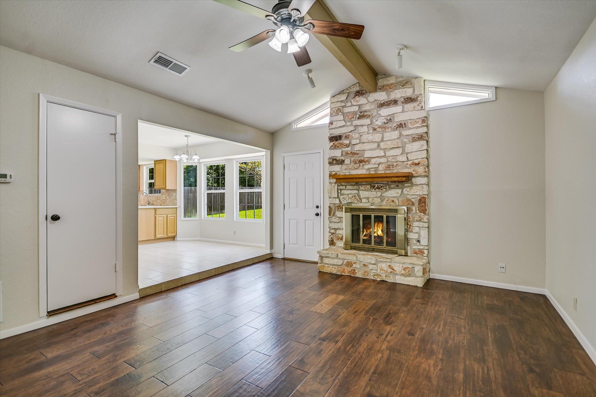 1307 Dove Haven Dr Property Photo 4