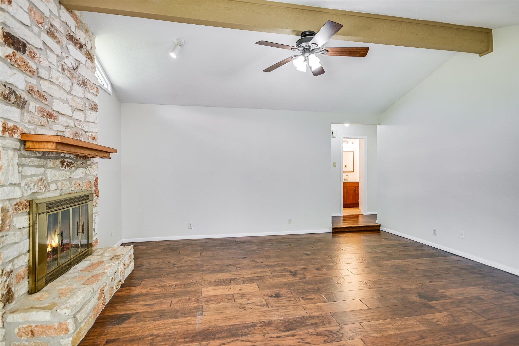 1307 Dove Haven Dr Property Photo 6