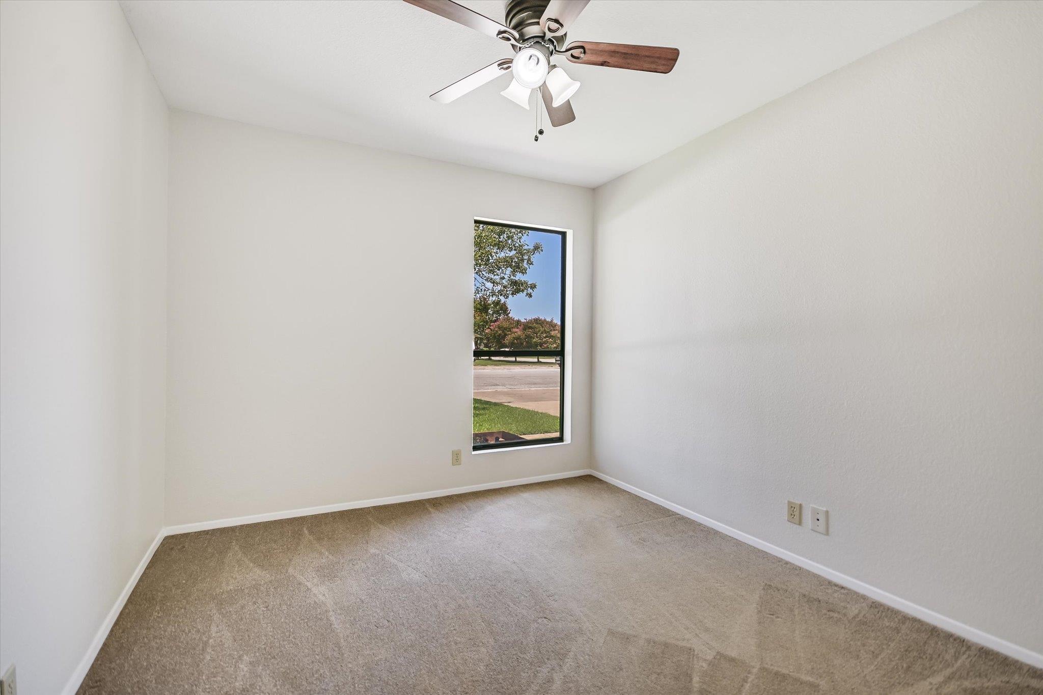 1307 Dove Haven Dr Property Photo 15