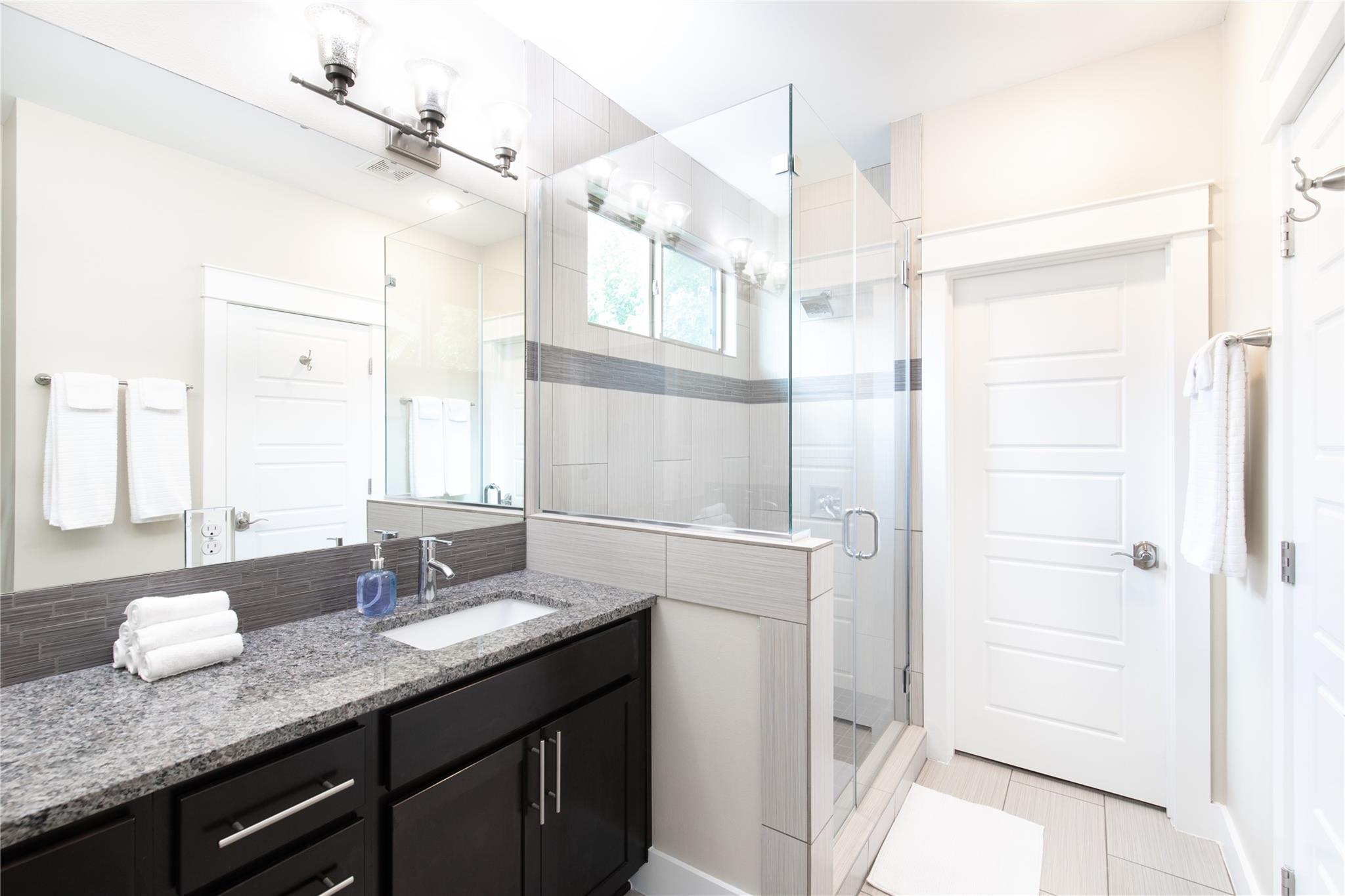 614 Terrell Hill Dr #d Property Photo 8