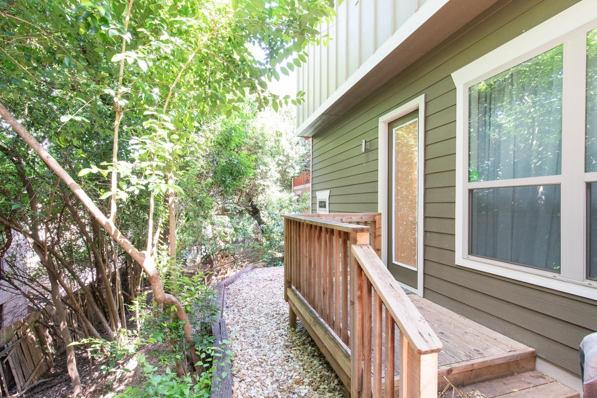 614 Terrell Hill Dr #d Property Photo 18