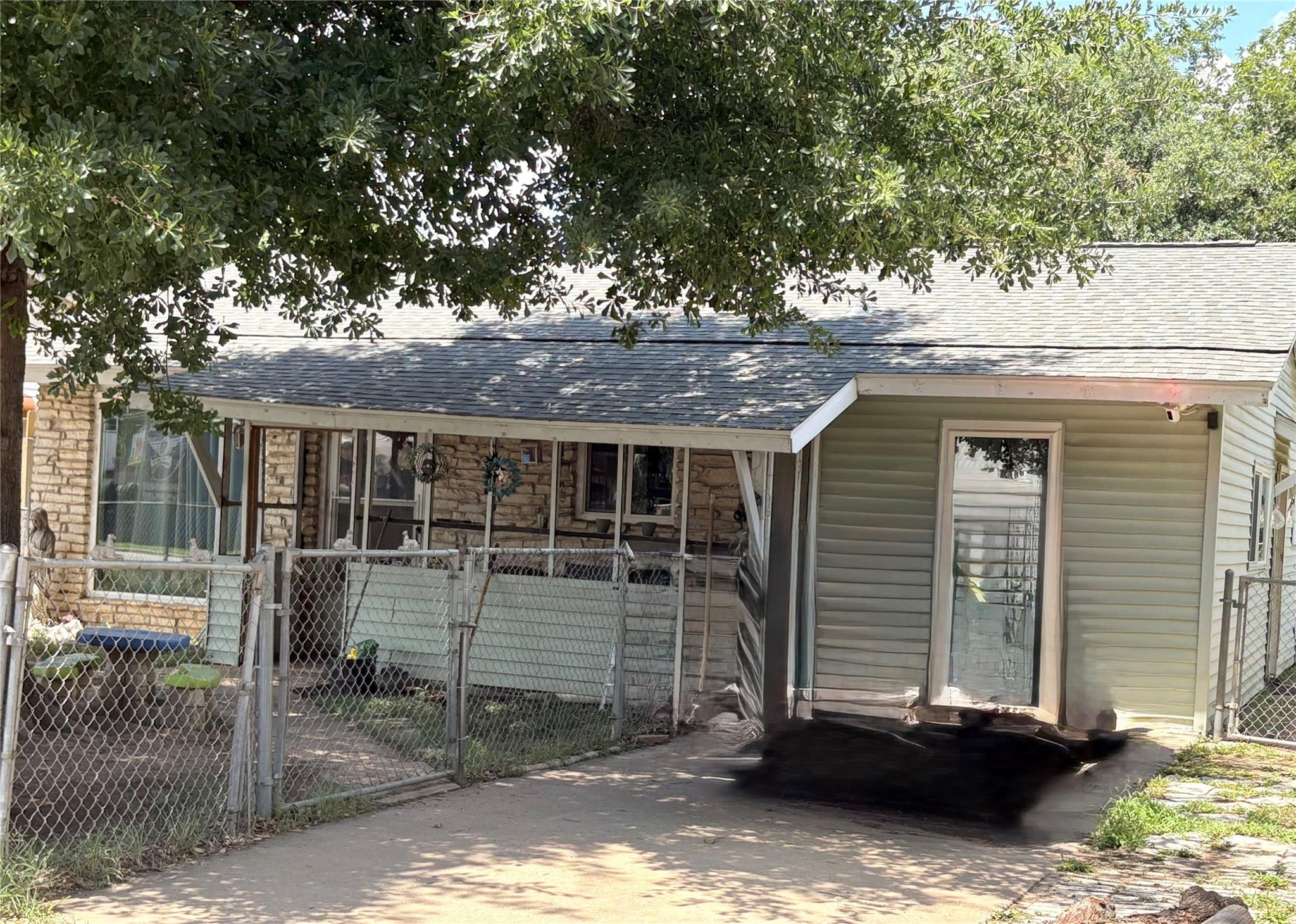 6304 Monsanto Dr Property Photo 1