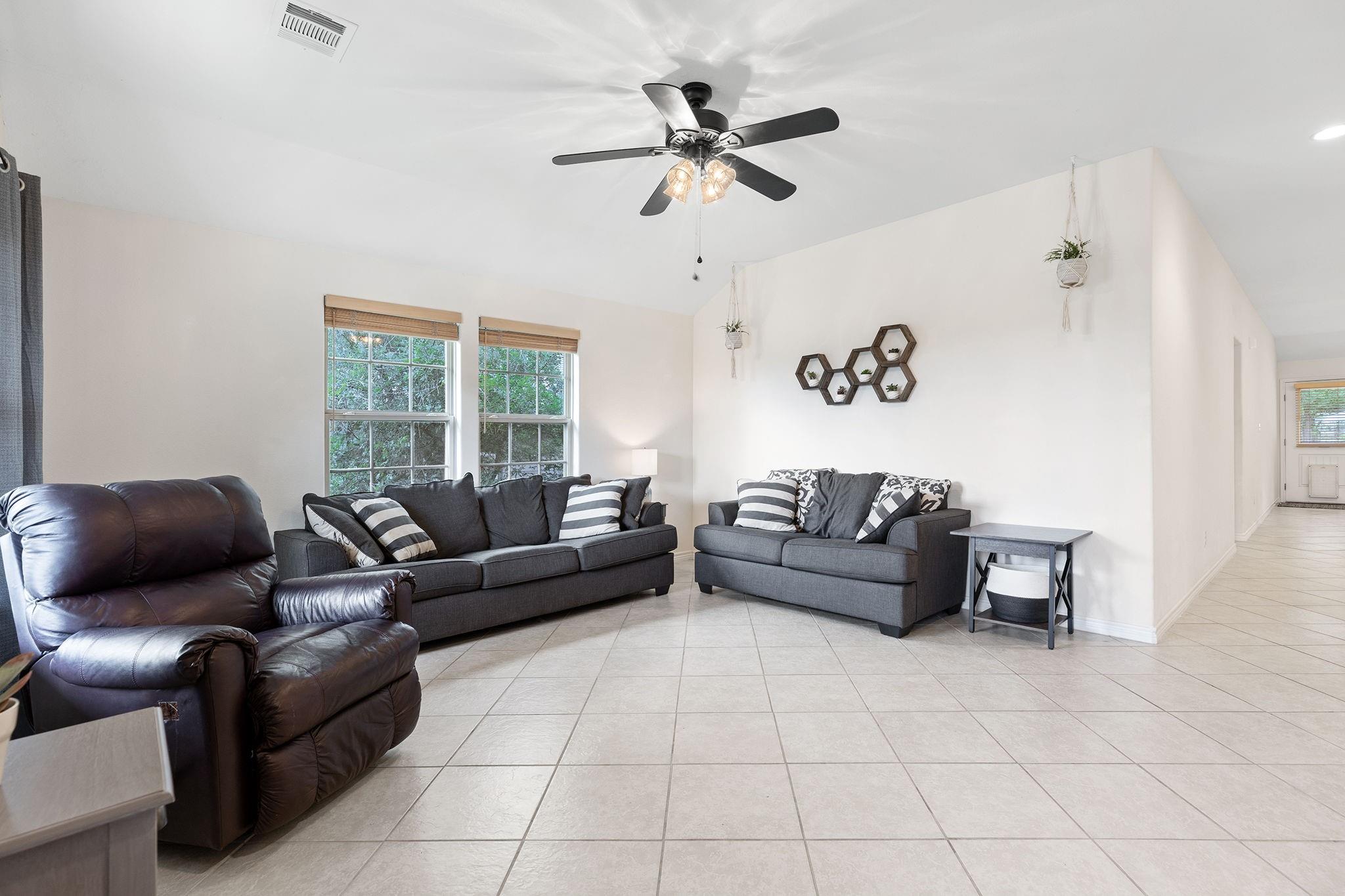 165 Puu Waa Waa Ln Property Photo 6