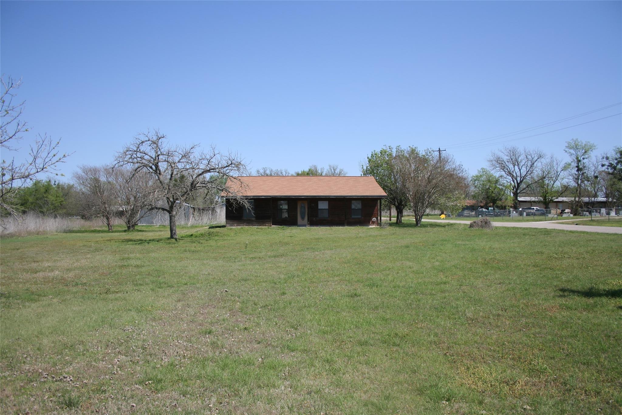 112 Marlin St Property Photo