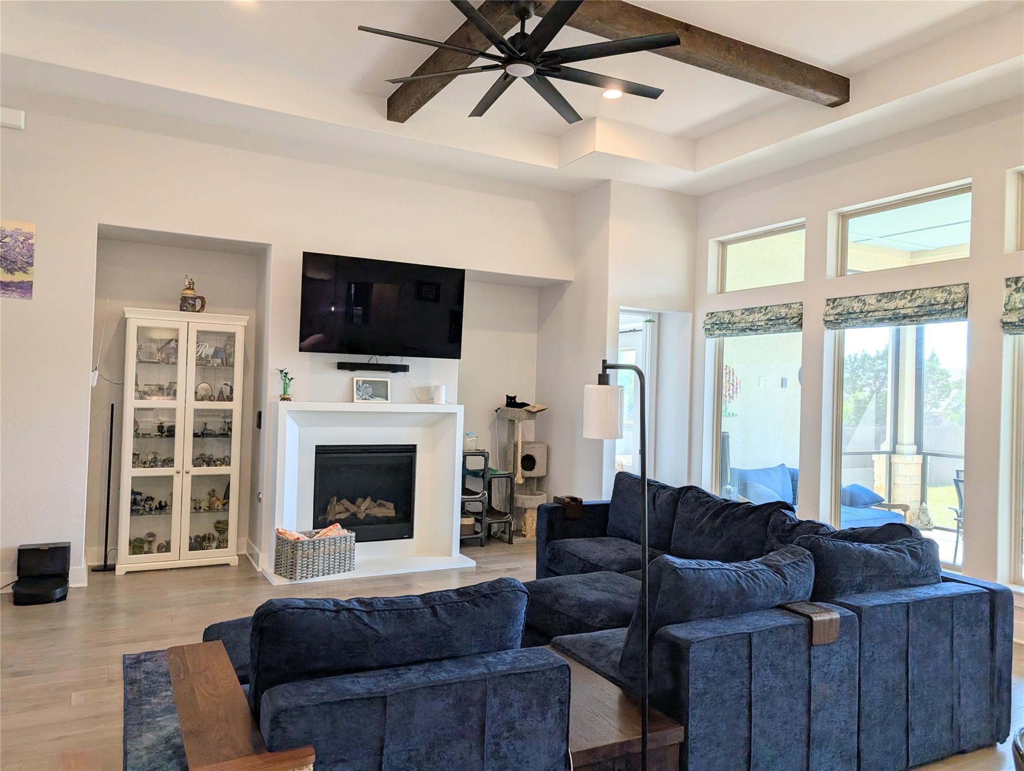 3412 Emerald Lake Path Property Photo 5