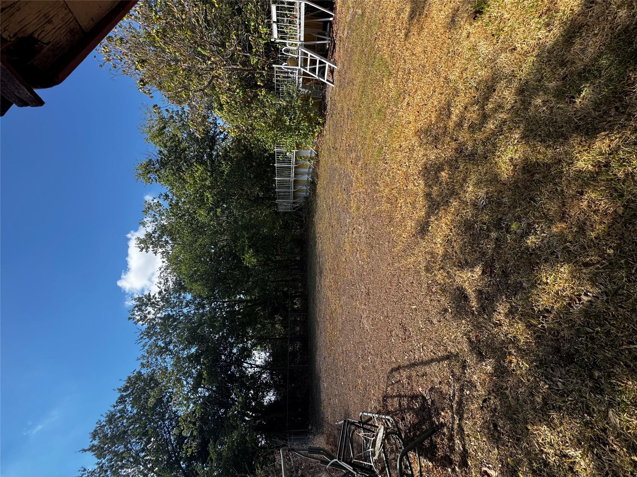 500 Hosack St Property Photo 4