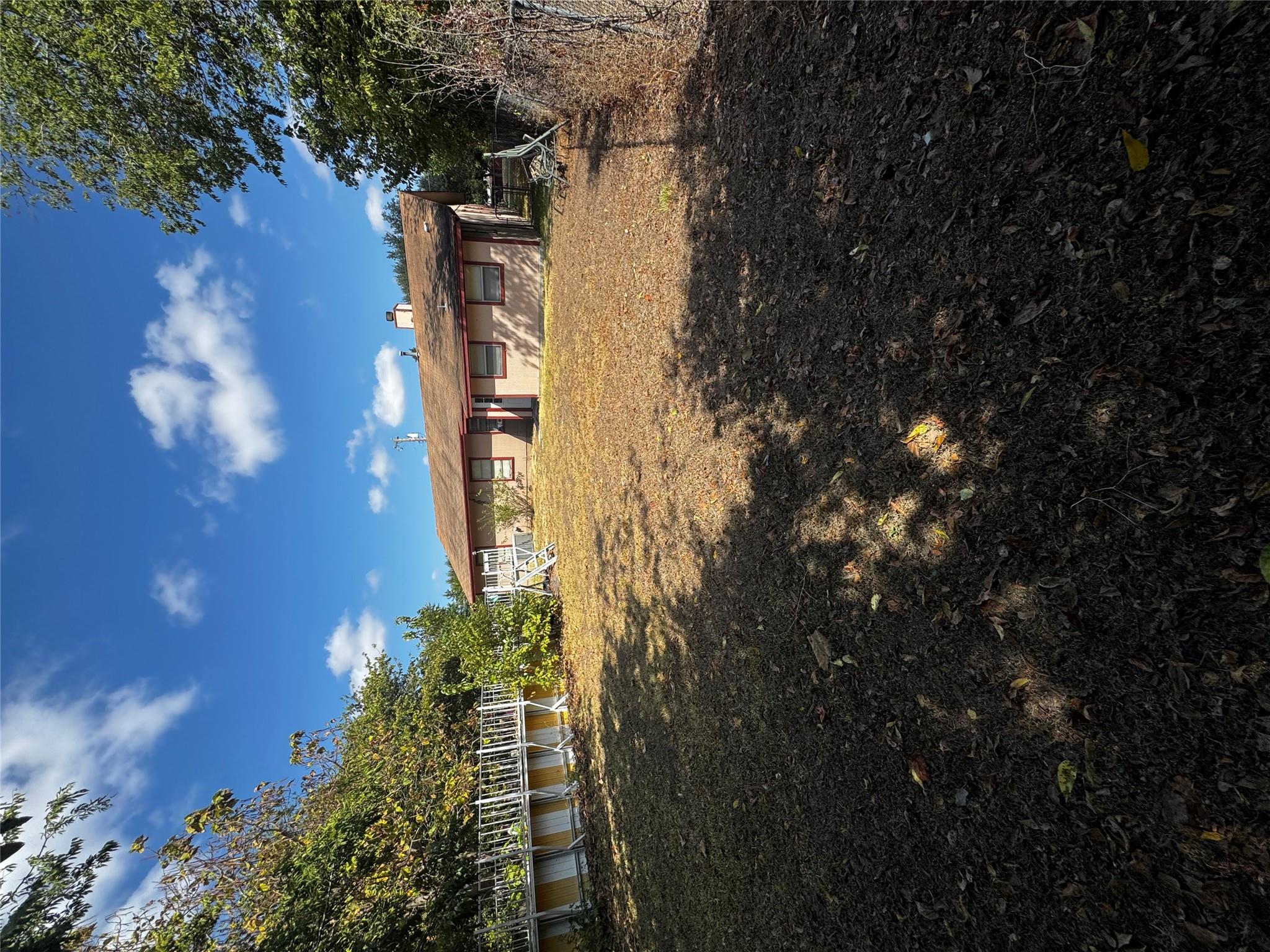 500 Hosack St Property Photo 5