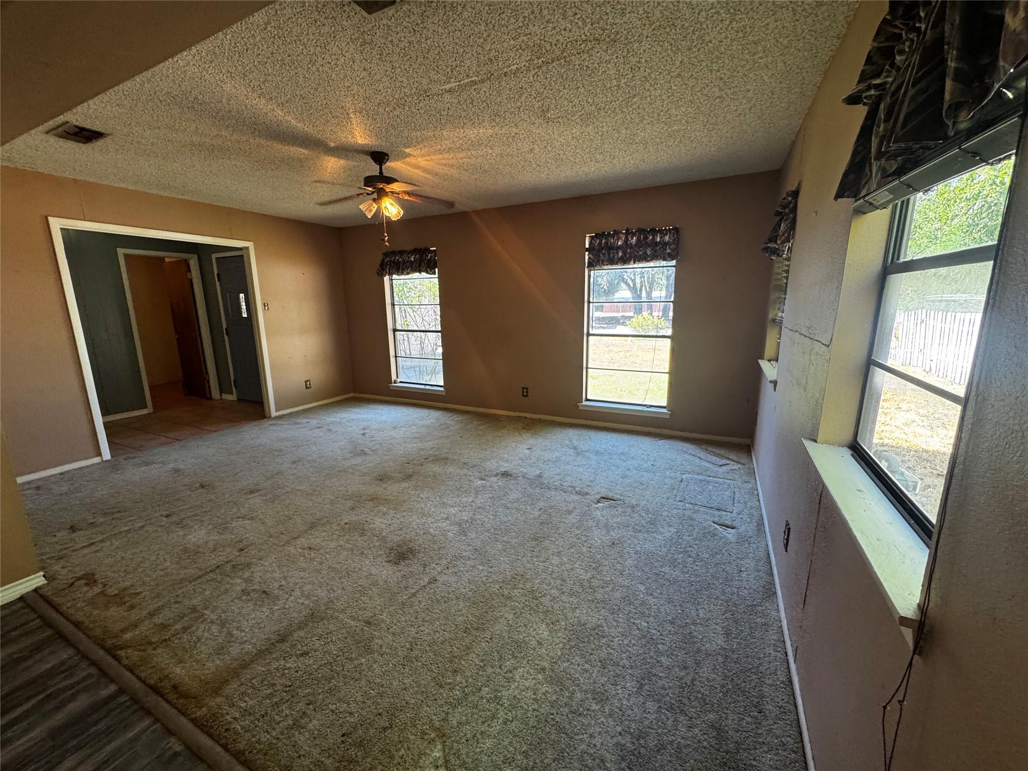 500 Hosack St Property Photo 24