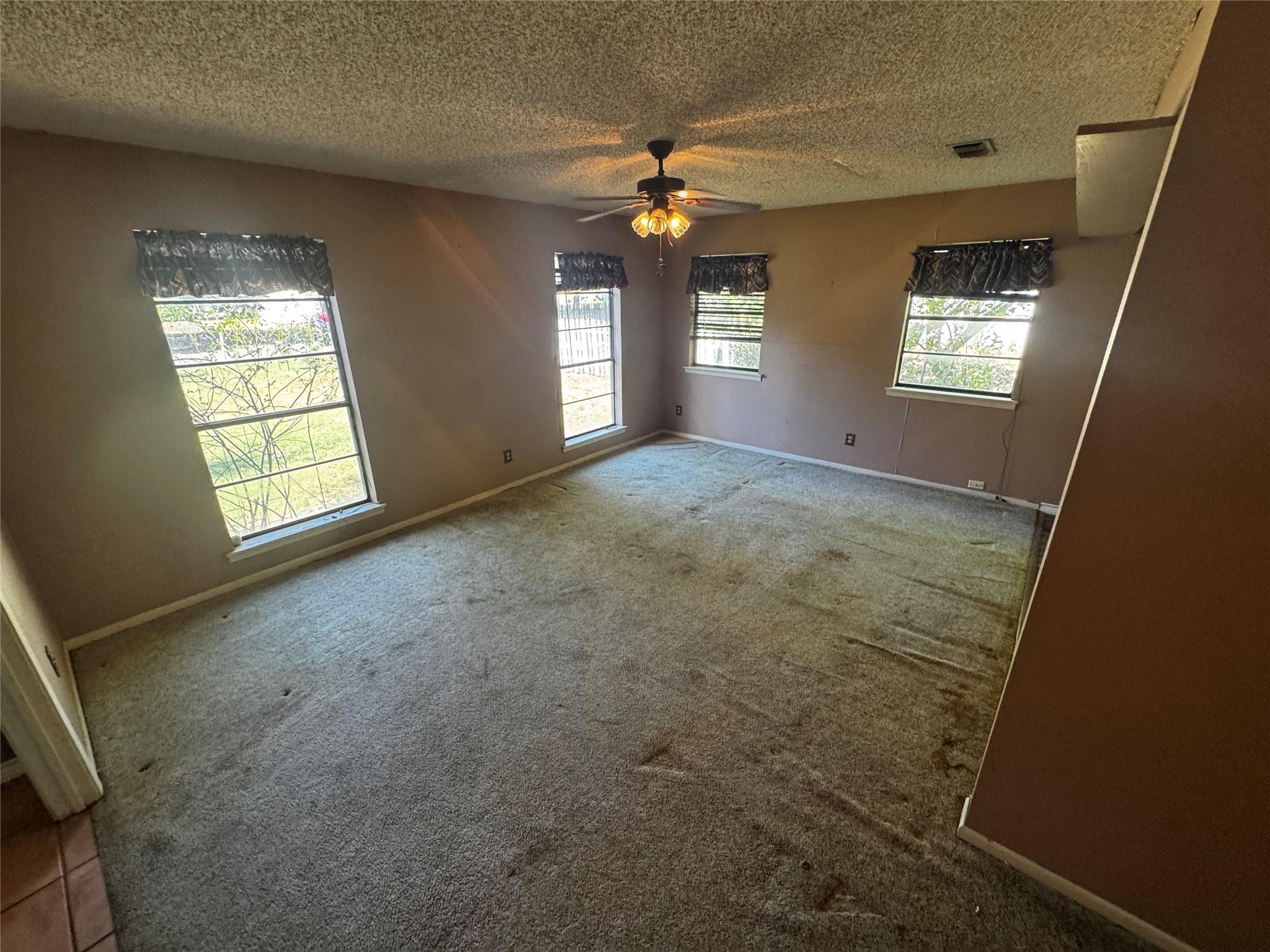 500 Hosack St Property Photo 27