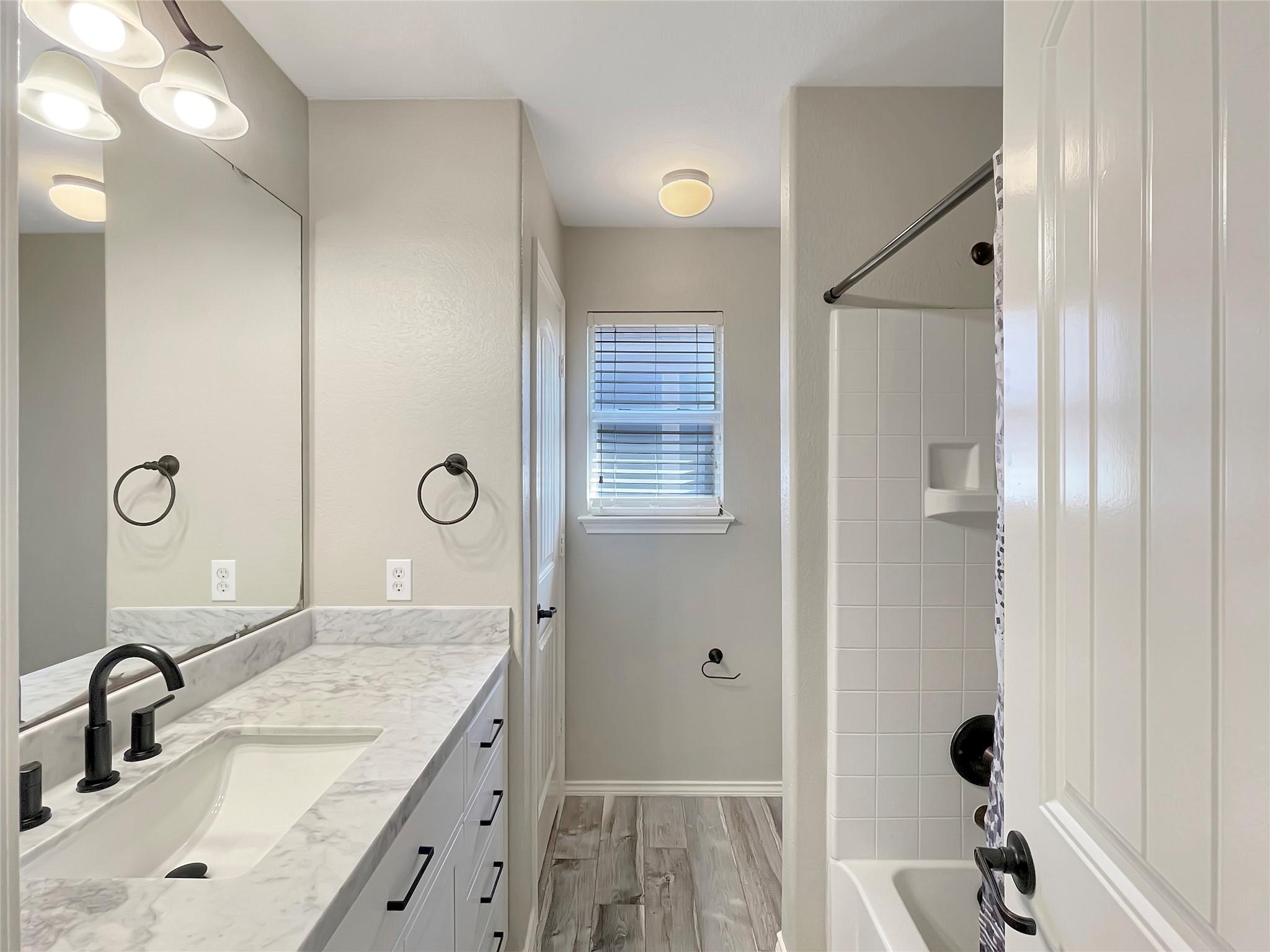 403 Red Hawk Dr Property Photo 10