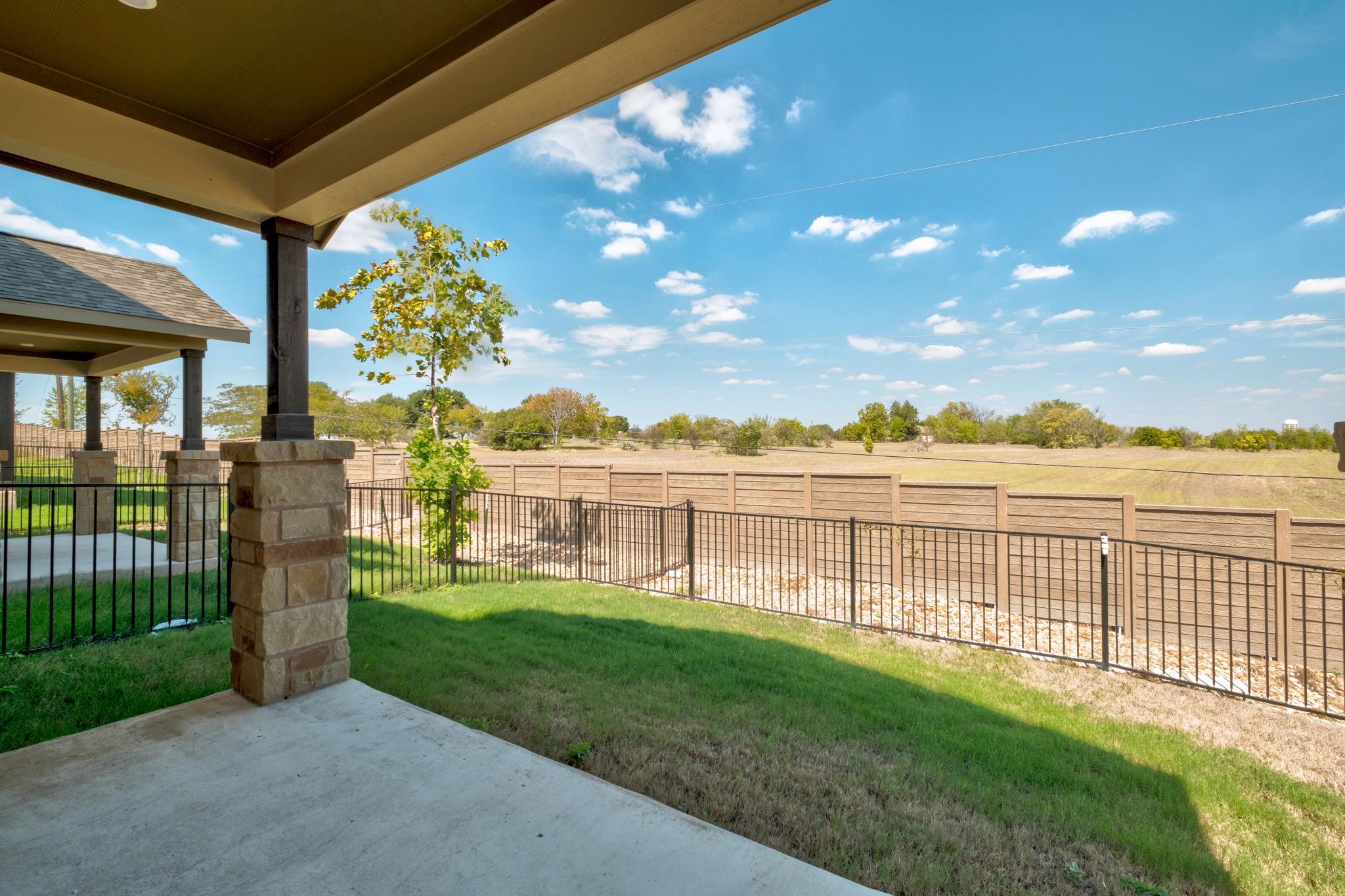 2208b Cornfield Dr Property Photo 25