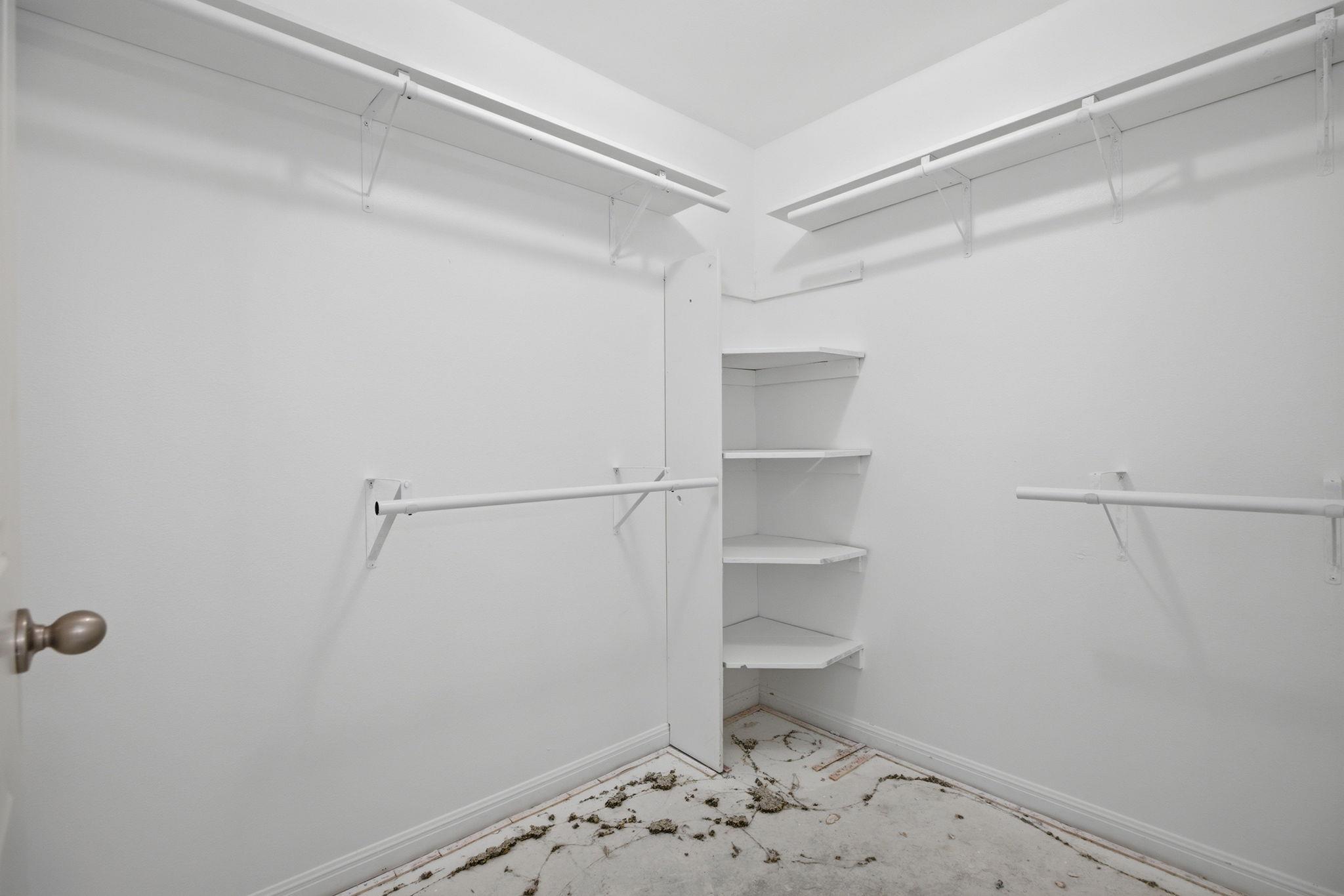 703 Post Oak Cir Property Photo 14