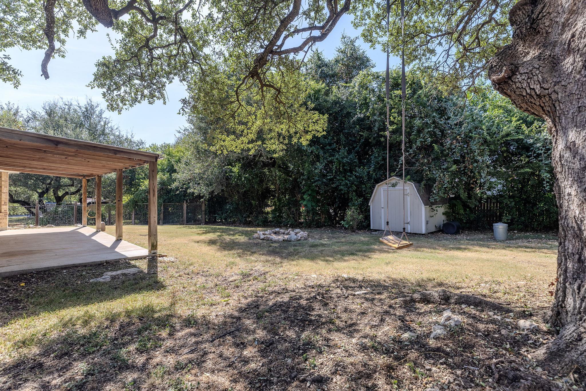 703 Post Oak Cir Property Photo 17