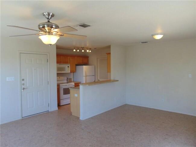 400 Eagles Nest Dr Property Photo 6