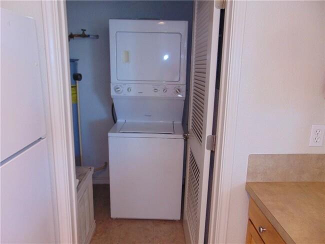 400 Eagles Nest Dr Property Photo 9
