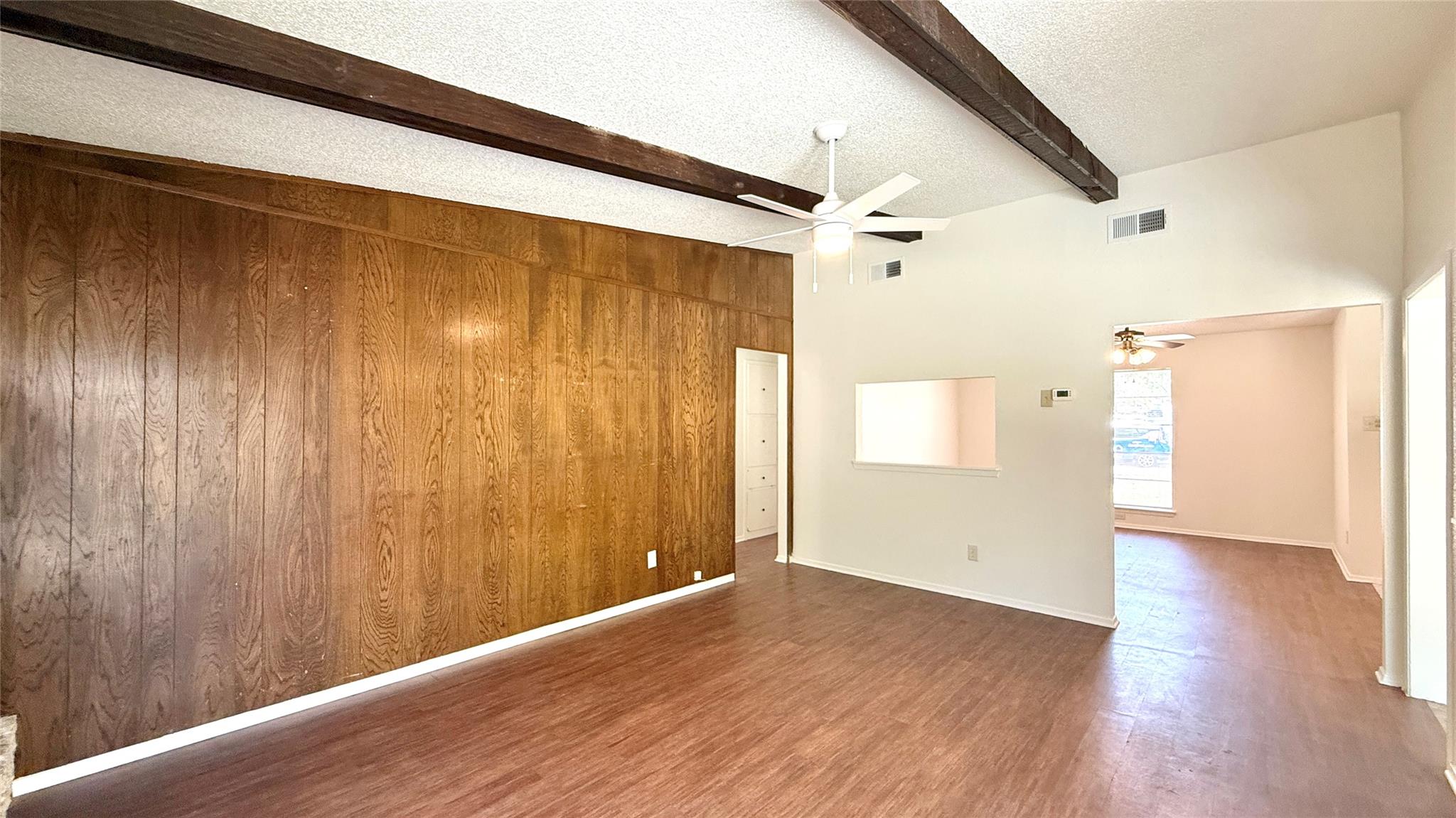 10105 Oak Hollow Dr Property Photo 6