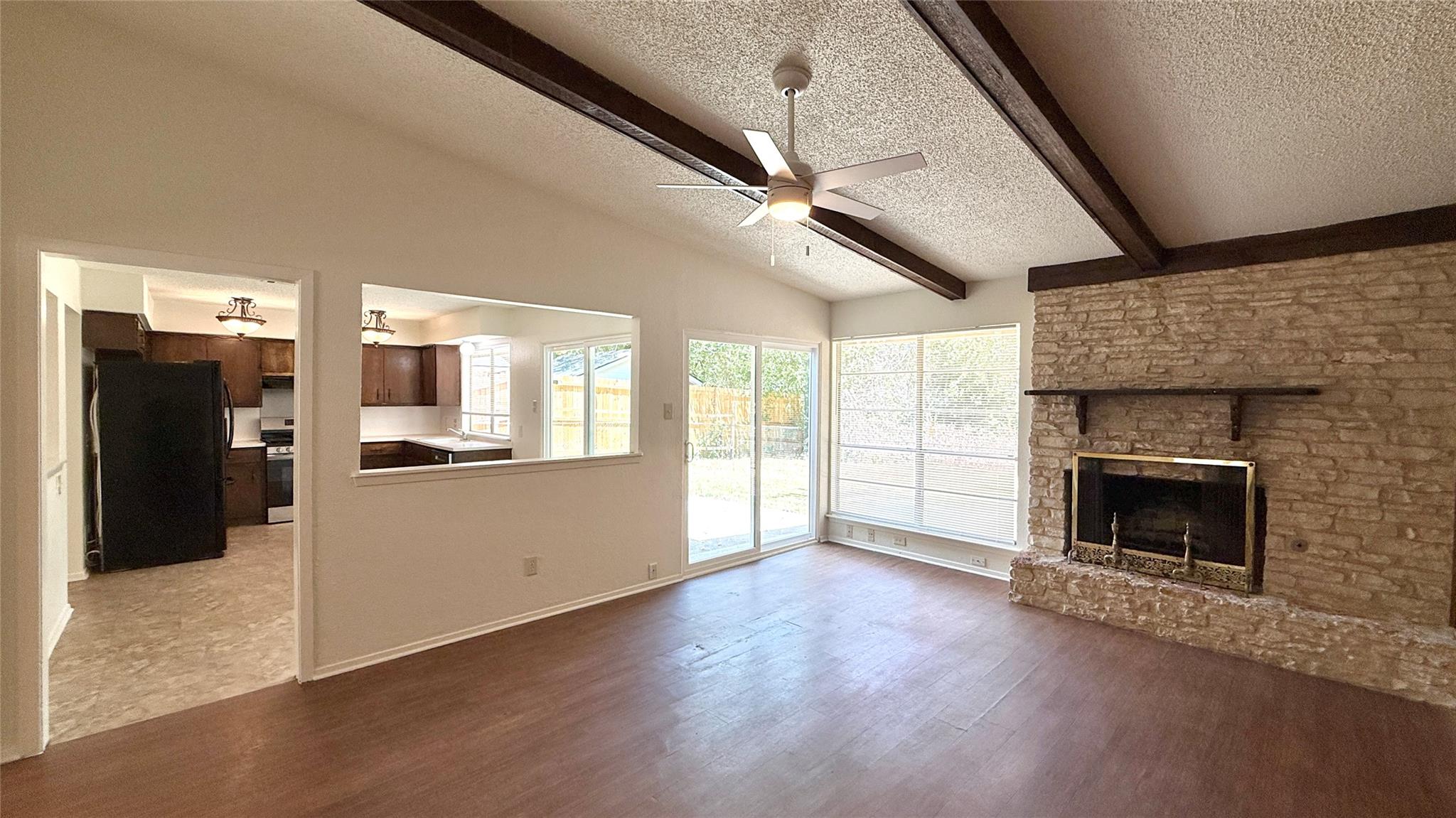 10105 Oak Hollow Dr Property Photo 7