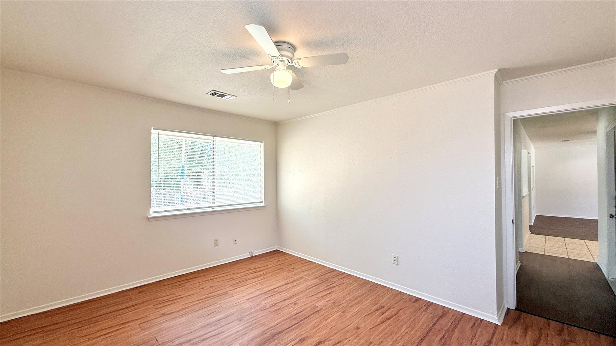 10105 Oak Hollow Dr Property Photo 14